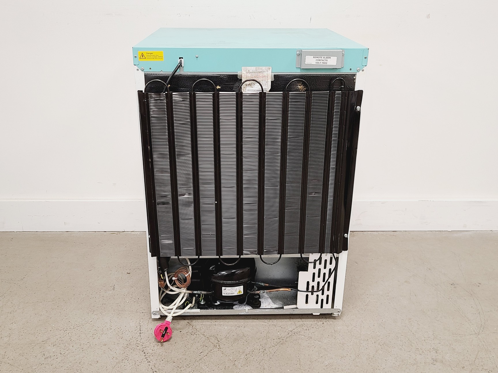 Image of LEC Medical Freezer Model LM LSF151