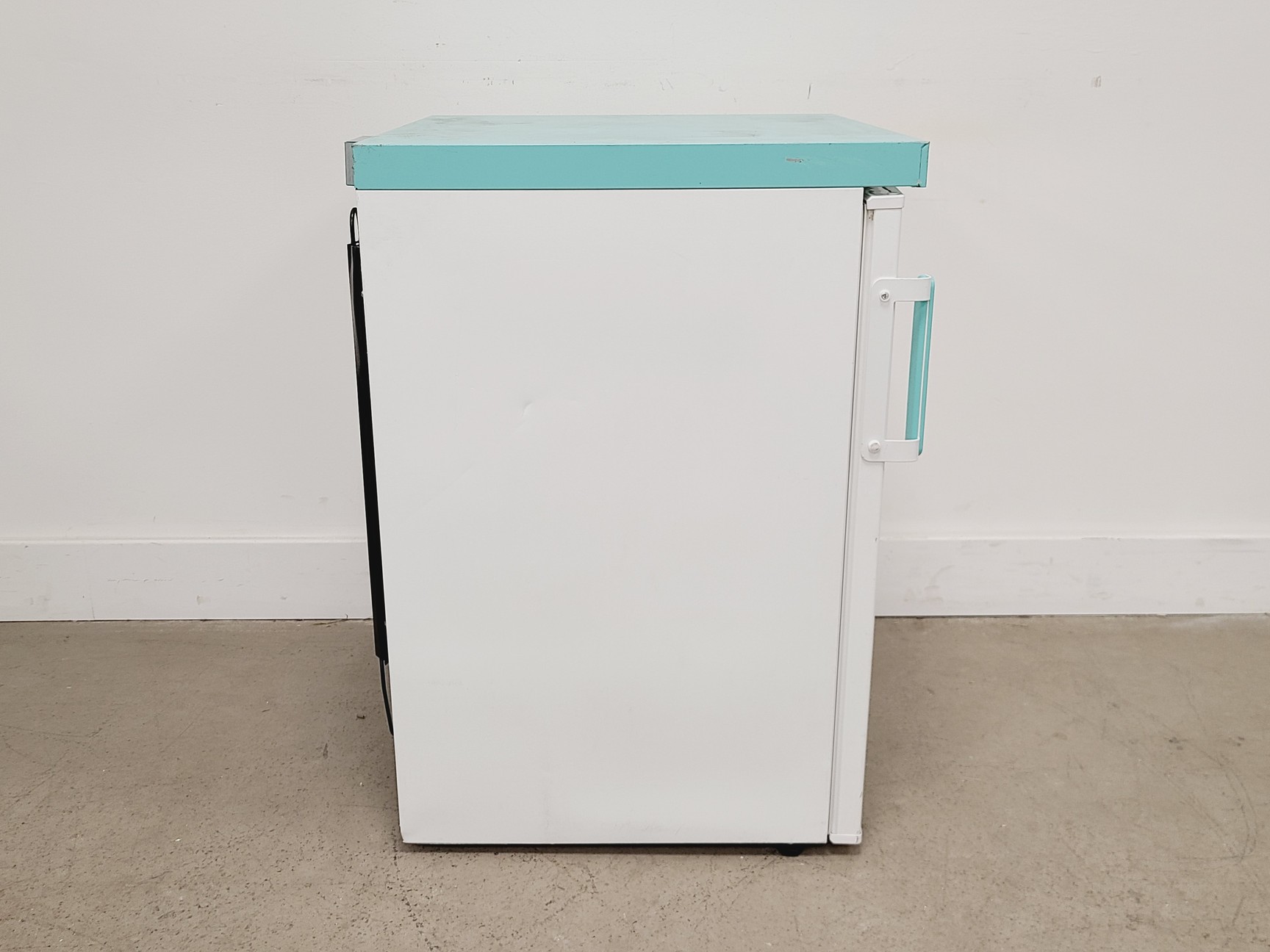 Image of LEC Medical Freezer Model LM LSF151