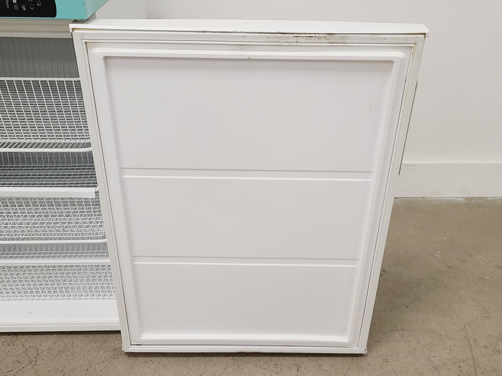 Image of LEC Medical Freezer Model LM LSF151