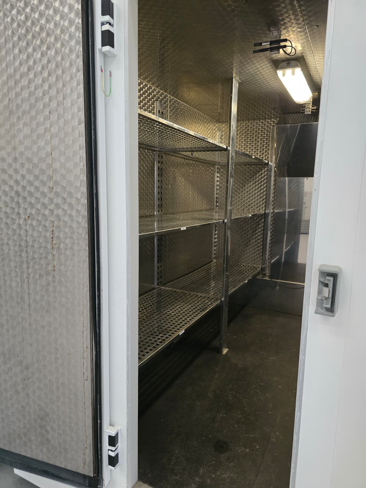 Image of 3 x Nexia Scientific Environmental Test Room (Temperature Only/Low Humidity)