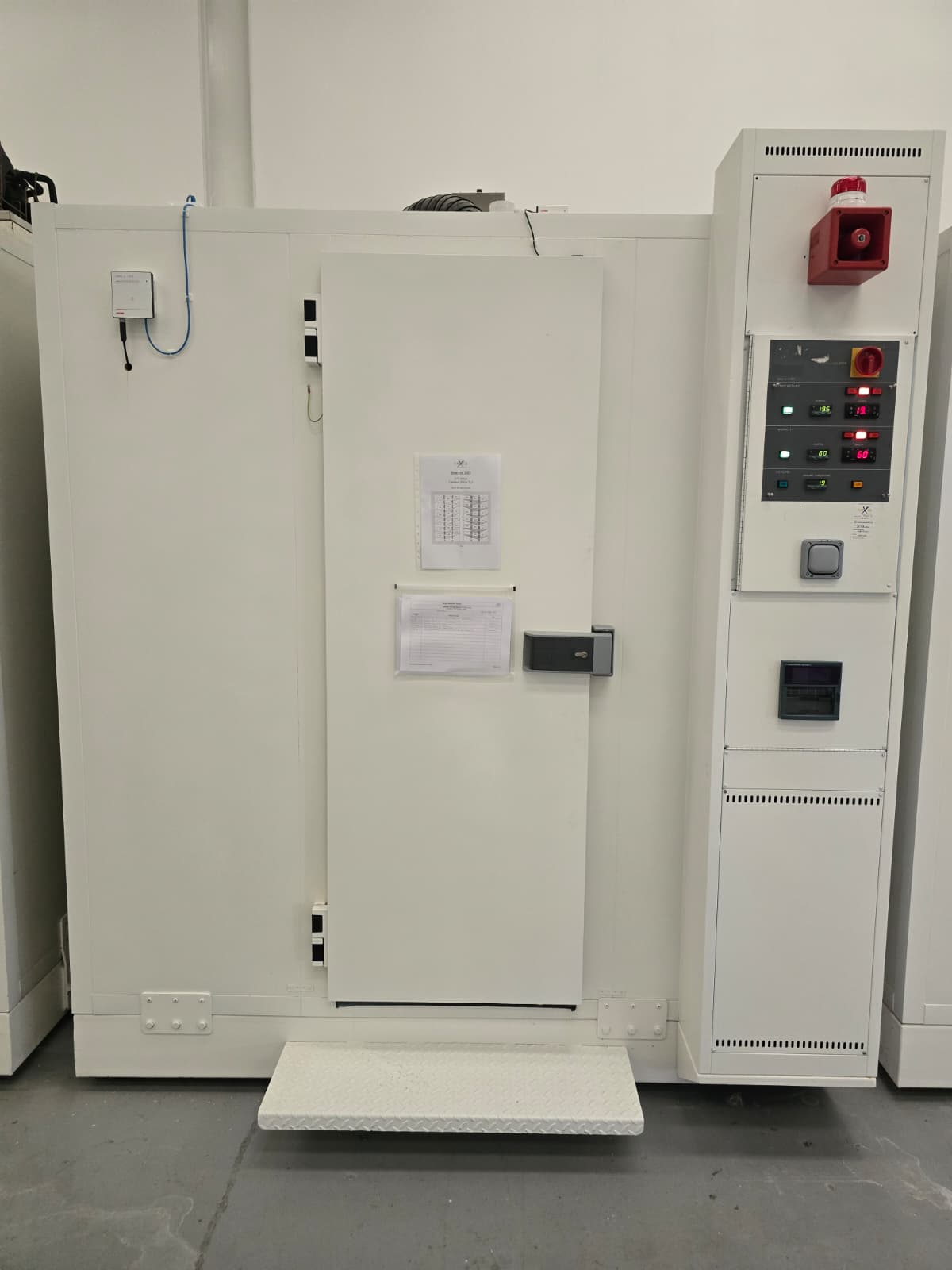 Image of 3 x Nexia Scientific Environmental Test Room (Temperature Only/Low Humidity)