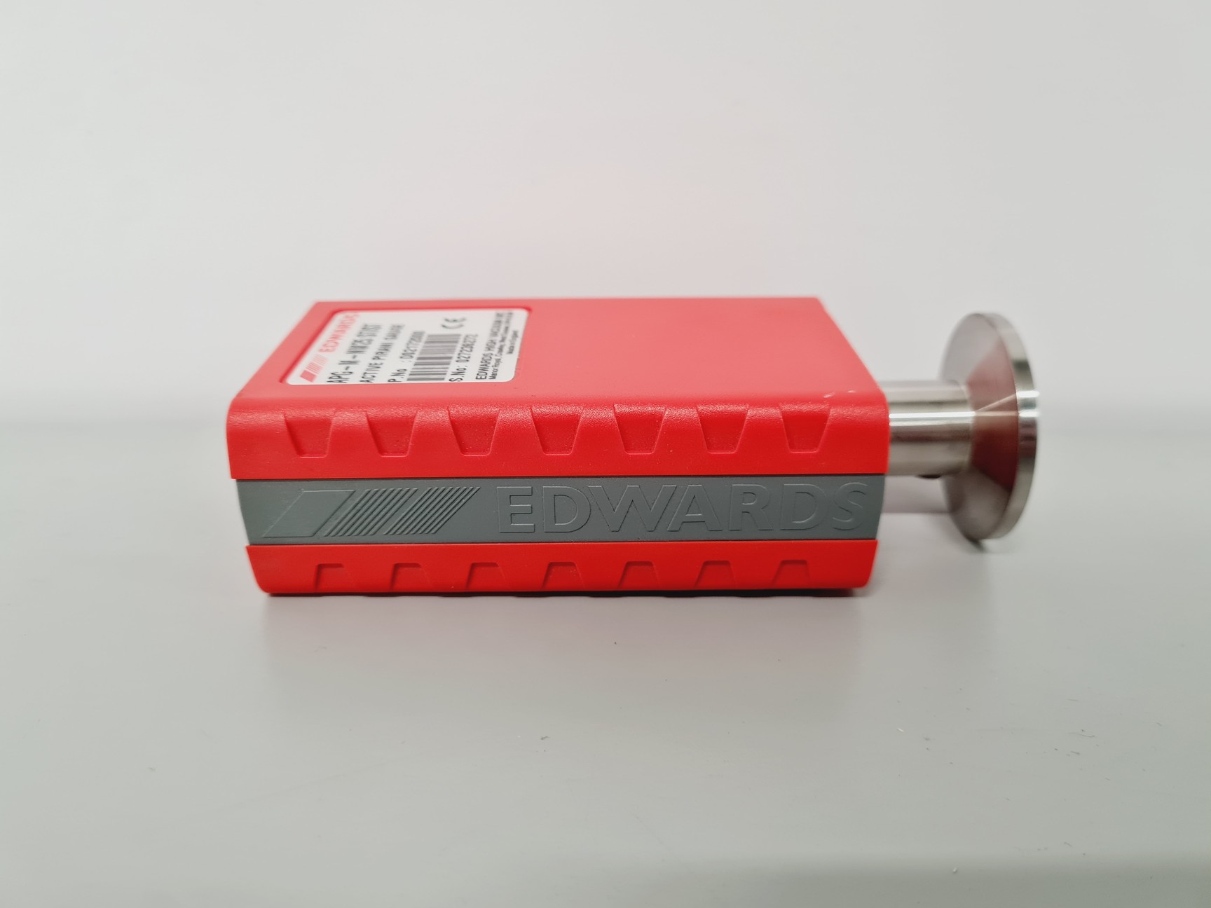 Image of Edwards APG-M-NW25 Active Pirani Gauge D02172000