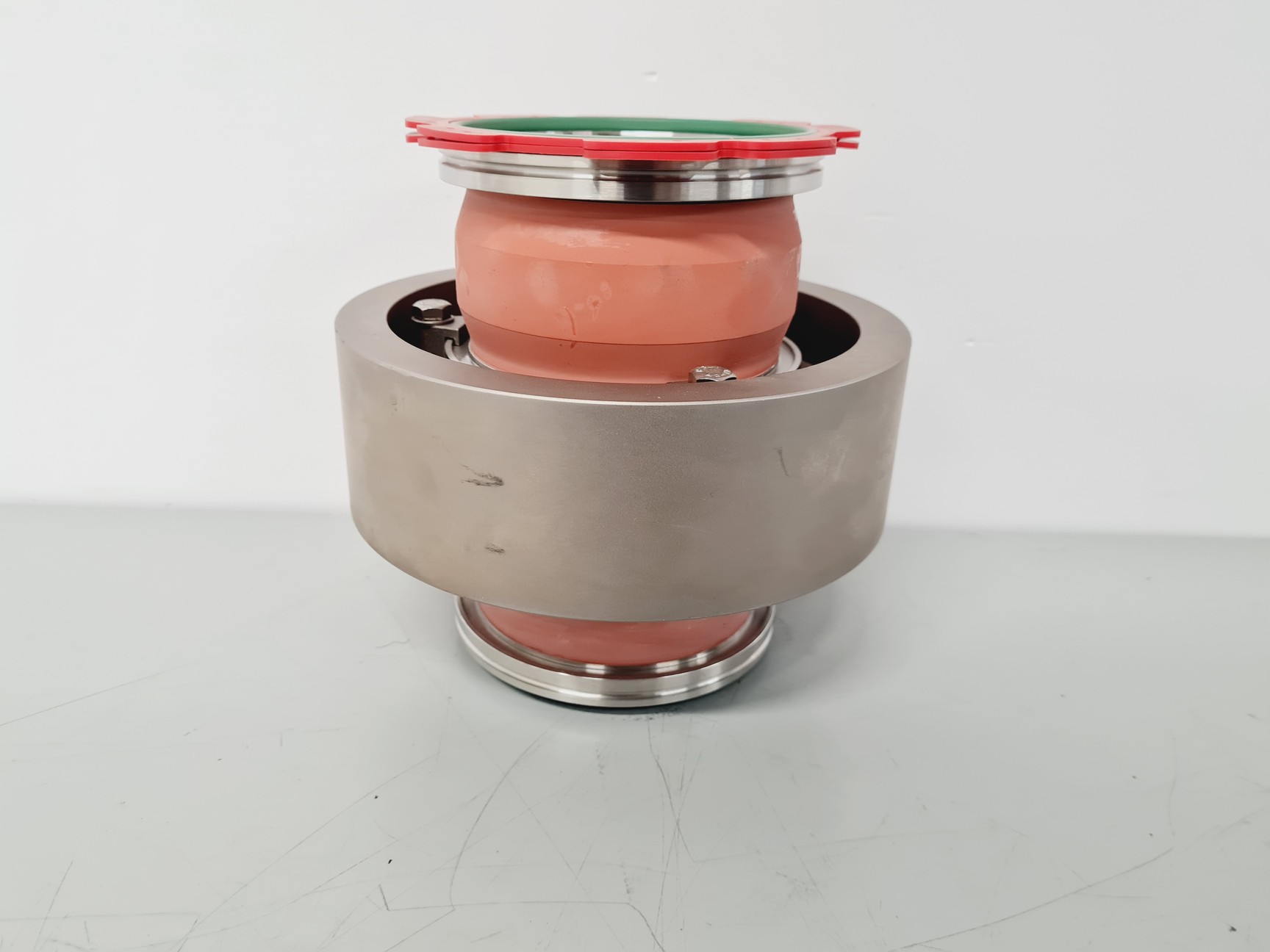 Image of Pfeiffer Turbopump Vacuum Chamber Vibration Isolator