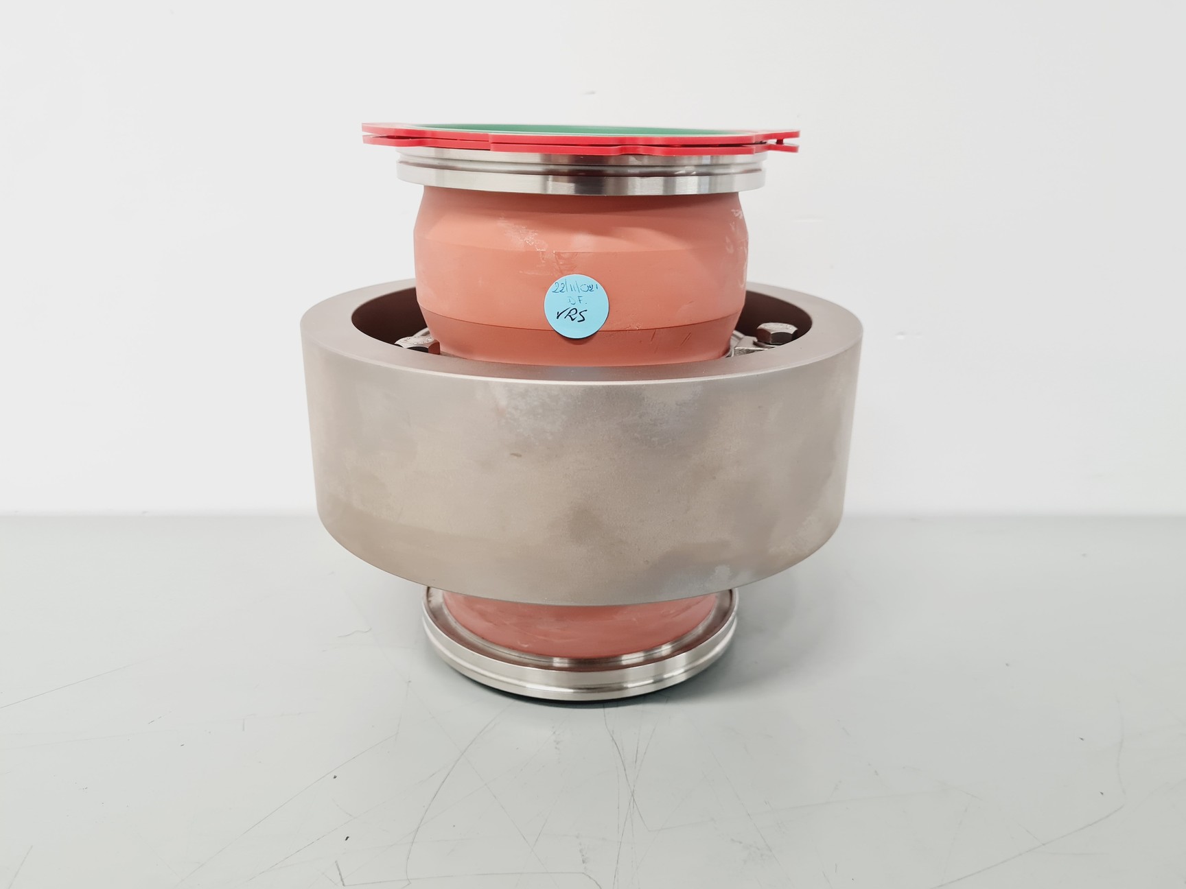 Image of Pfeiffer Turbopump Vacuum Chamber Vibration Isolator