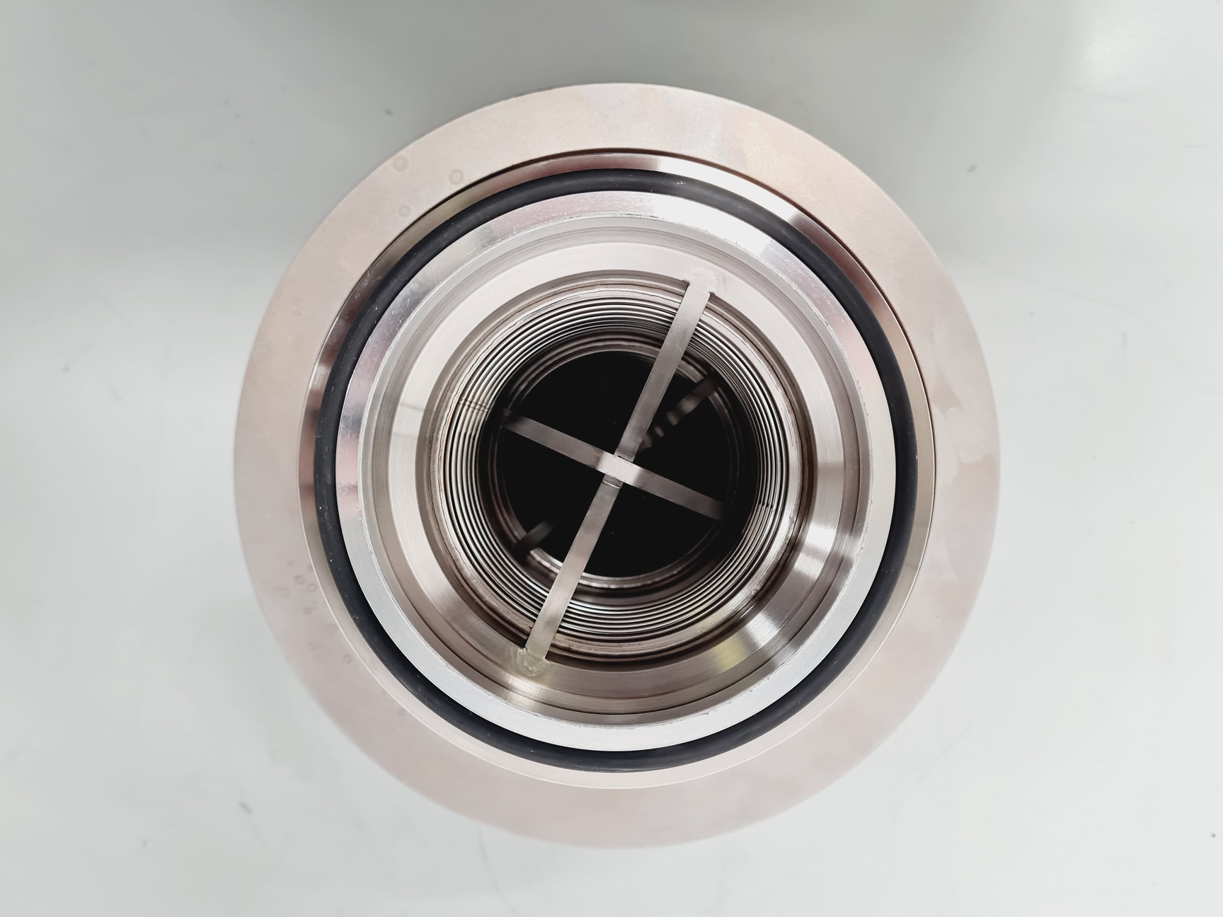 Image of Pfeiffer Turbopump Vacuum Chamber Vibration Isolator