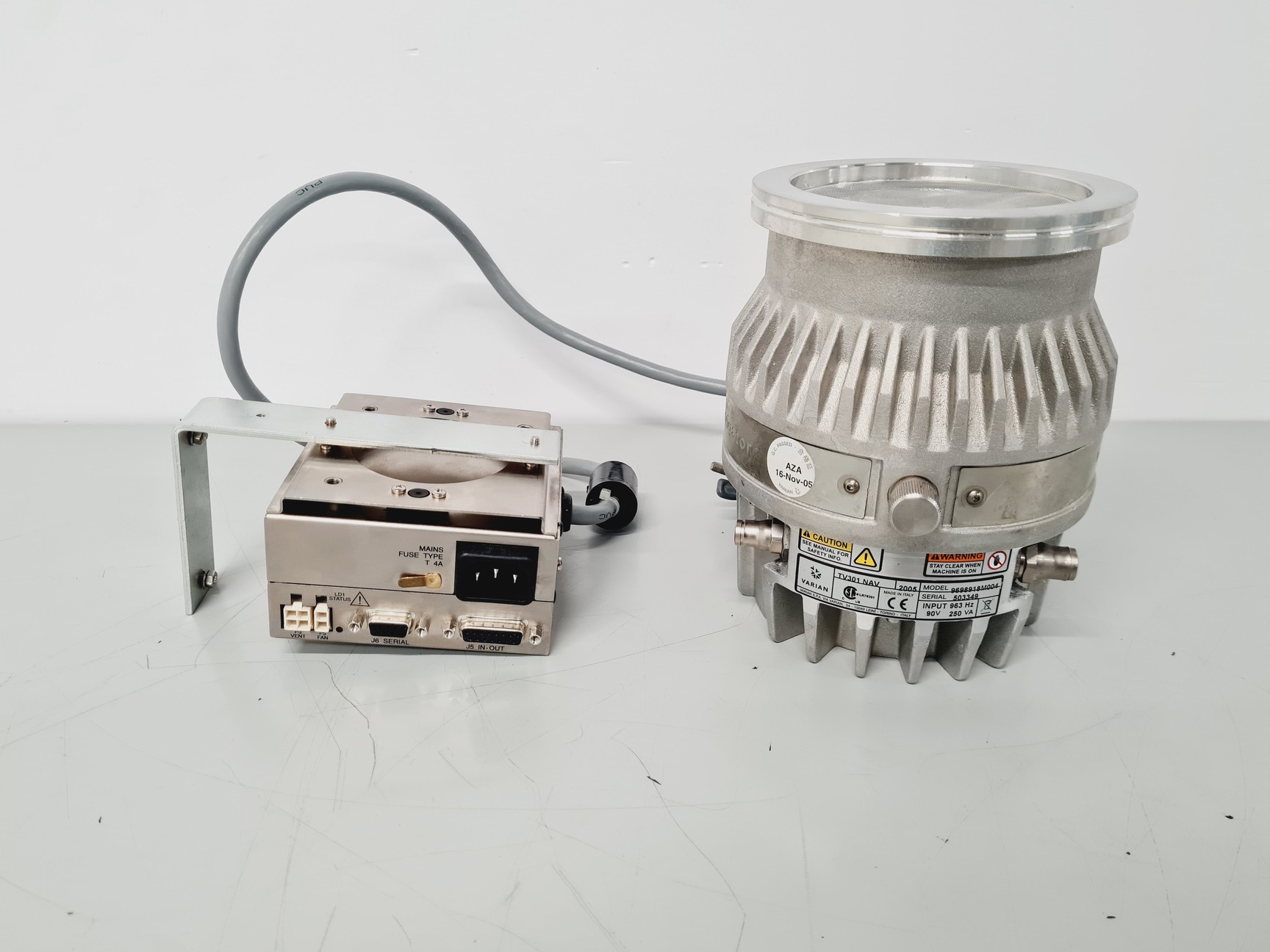 Image of  Varian Turbo-v 301 Navigator Turbomolecular Pump & 301 Nav C.U Lab