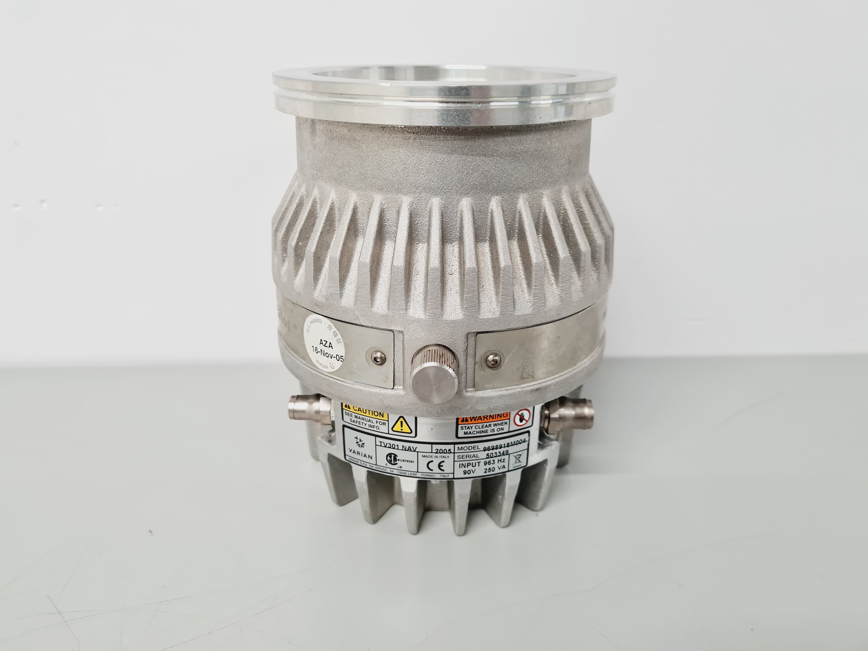 Image of  Varian Turbo-v 301 Navigator Turbomolecular Pump & 301 Nav C.U Lab