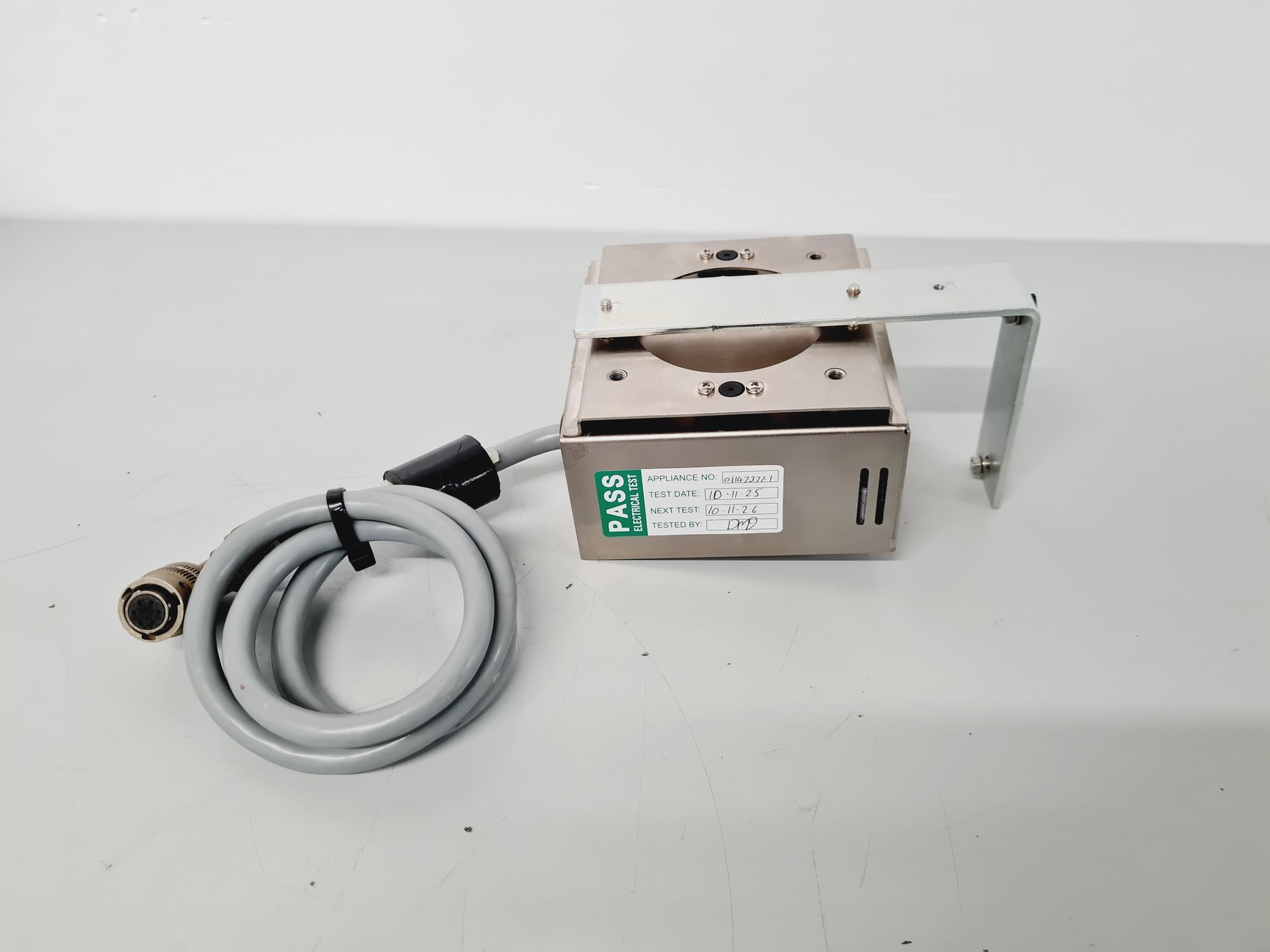 Image of  Varian Turbo-v 301 Navigator Turbomolecular Pump & 301 Nav C.U Lab