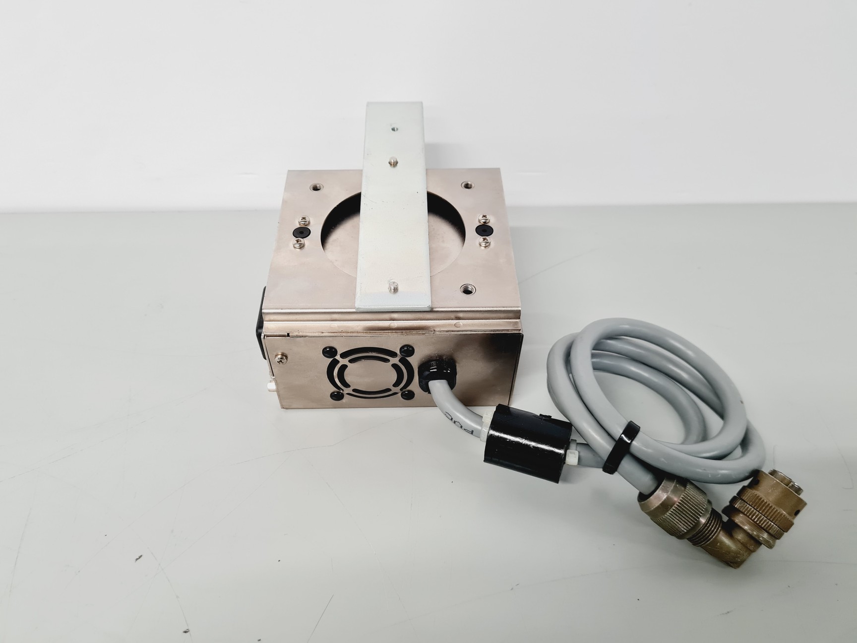 Image of  Varian Turbo-v 301 Navigator Turbomolecular Pump & 301 Nav C.U Lab