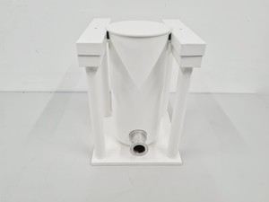 Thumbnail image of Isolation Valve Housing and Vacuum Trap for Vacuum Pumps