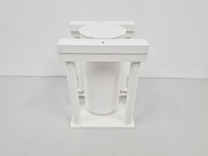 Thumbnail image of Isolation Valve Housing and Vacuum Trap for Vacuum Pumps