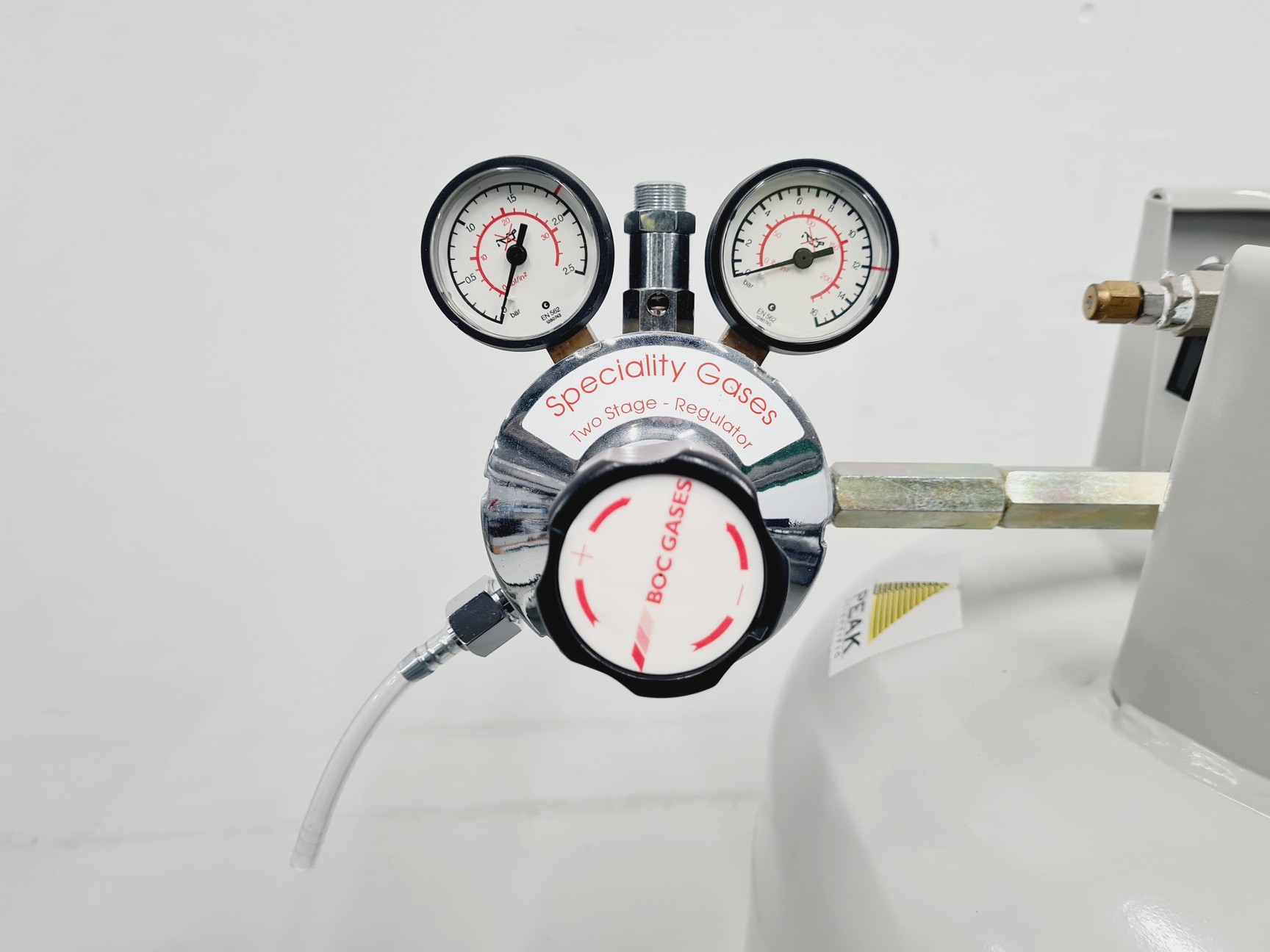 Image of Peak Scientific Nitrogen 108 L Gas Tank