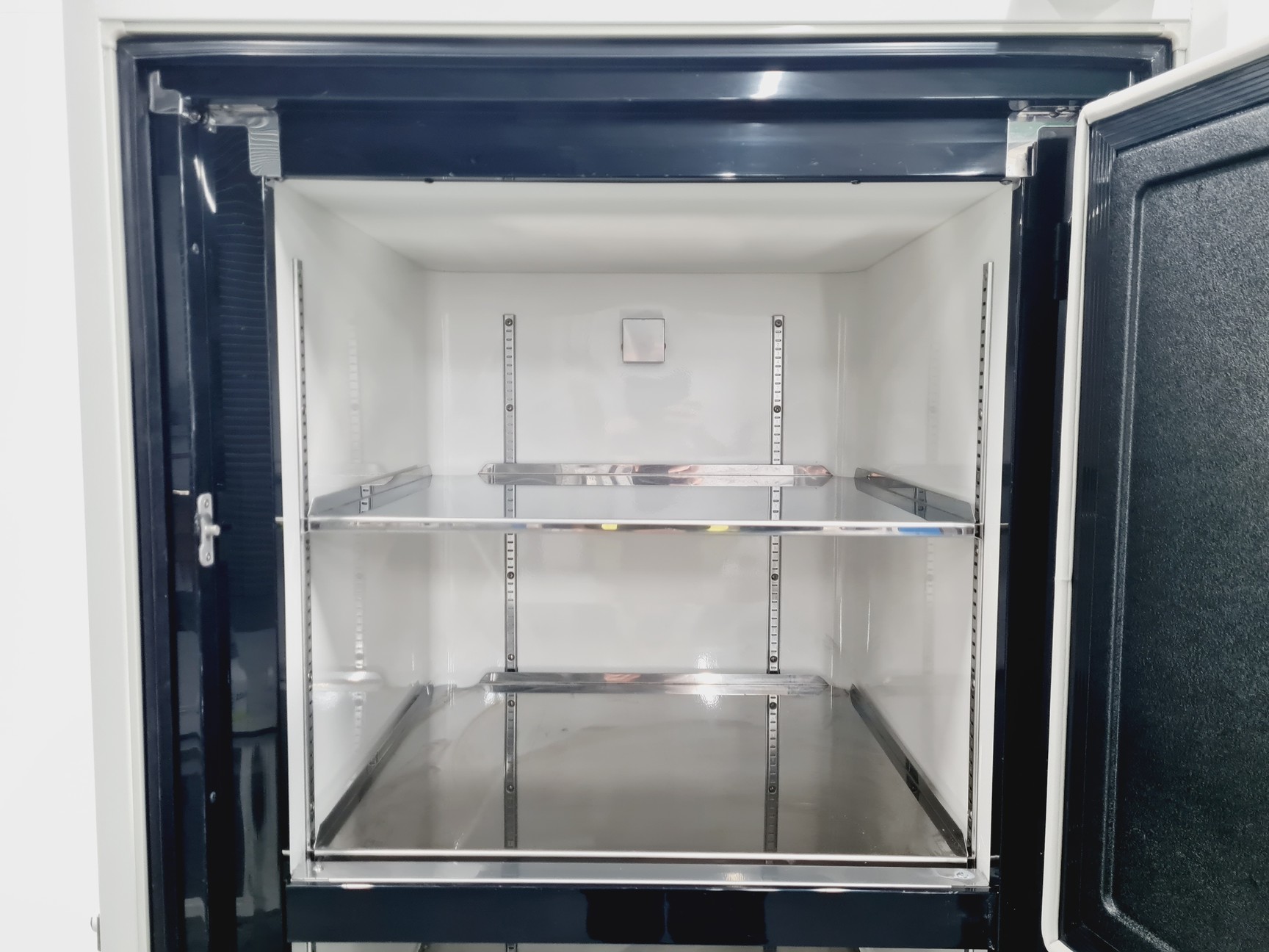 Image of Nuaire Model: NU-9483E -86˚c Lab Freezer