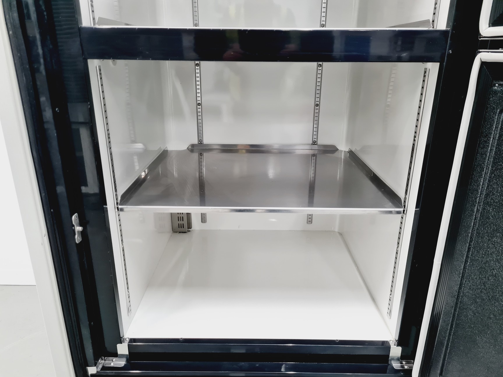Image of Nuaire Model: NU-9483E -86˚c Lab Freezer