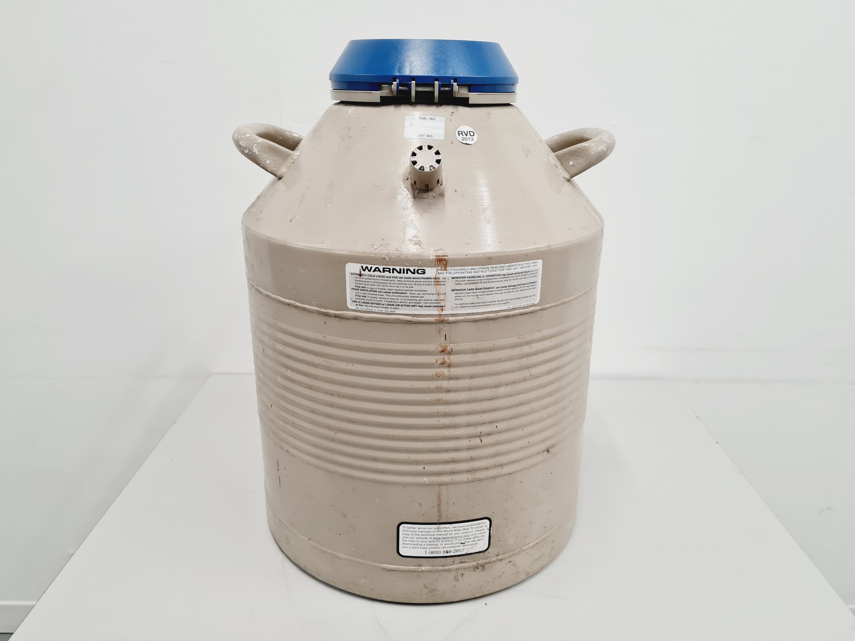 Image of Taylor-Wharton 35 VHC Liquid Nitrogen Dewar with wheeled stand