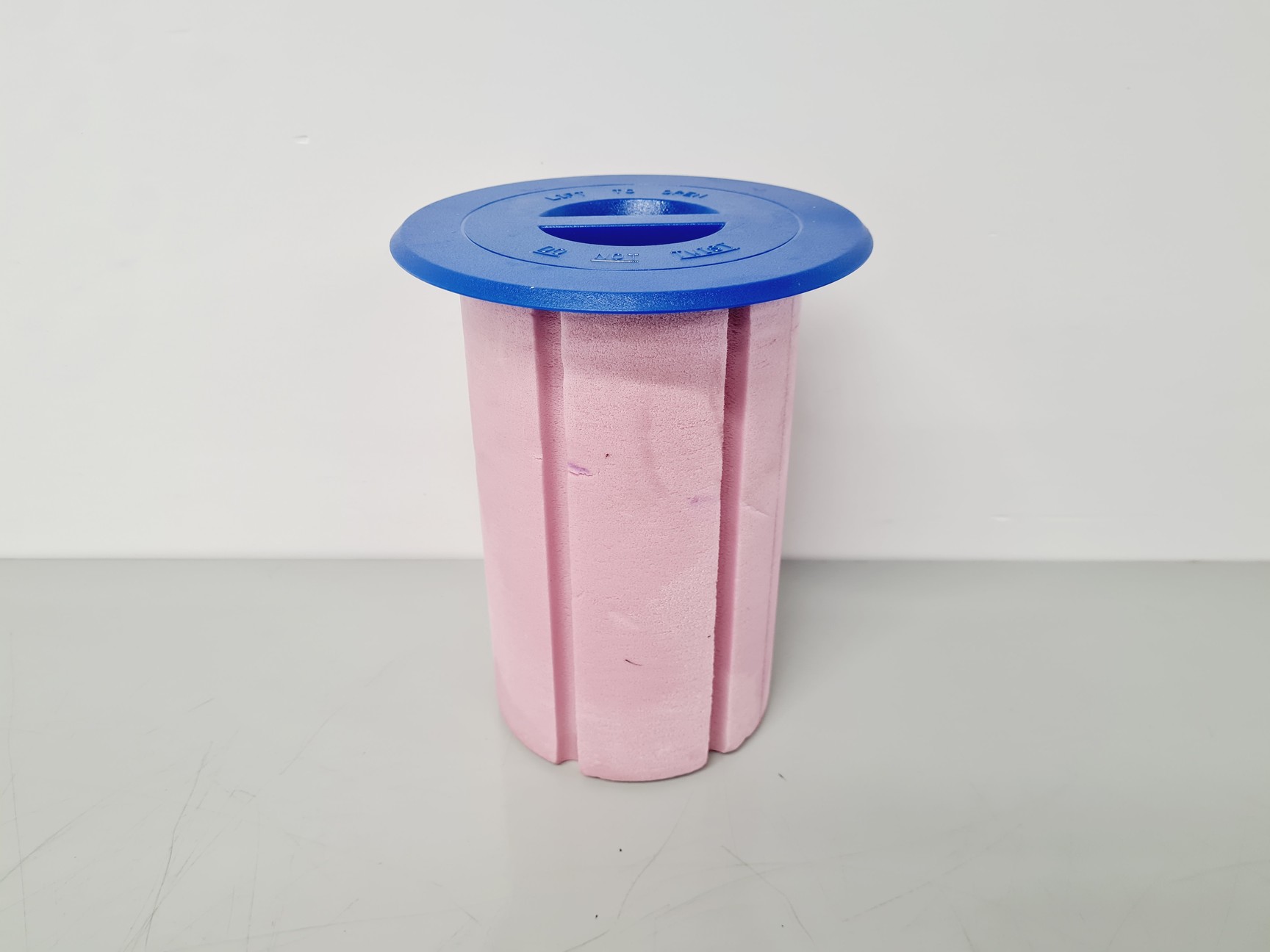 Image of Taylor-Wharton 35 VHC Liquid Nitrogen Dewar with wheeled stand