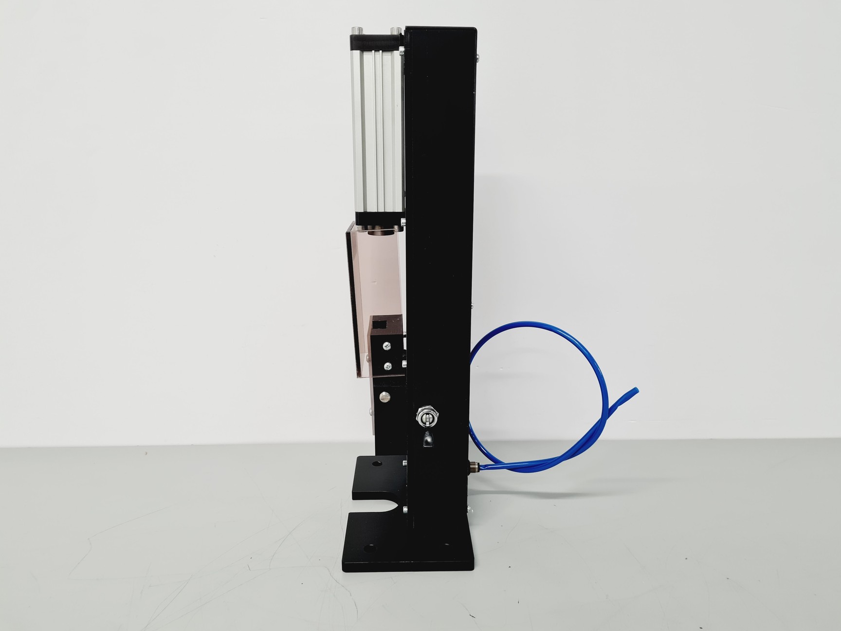 Image of Adhere Hydraulic Mixer