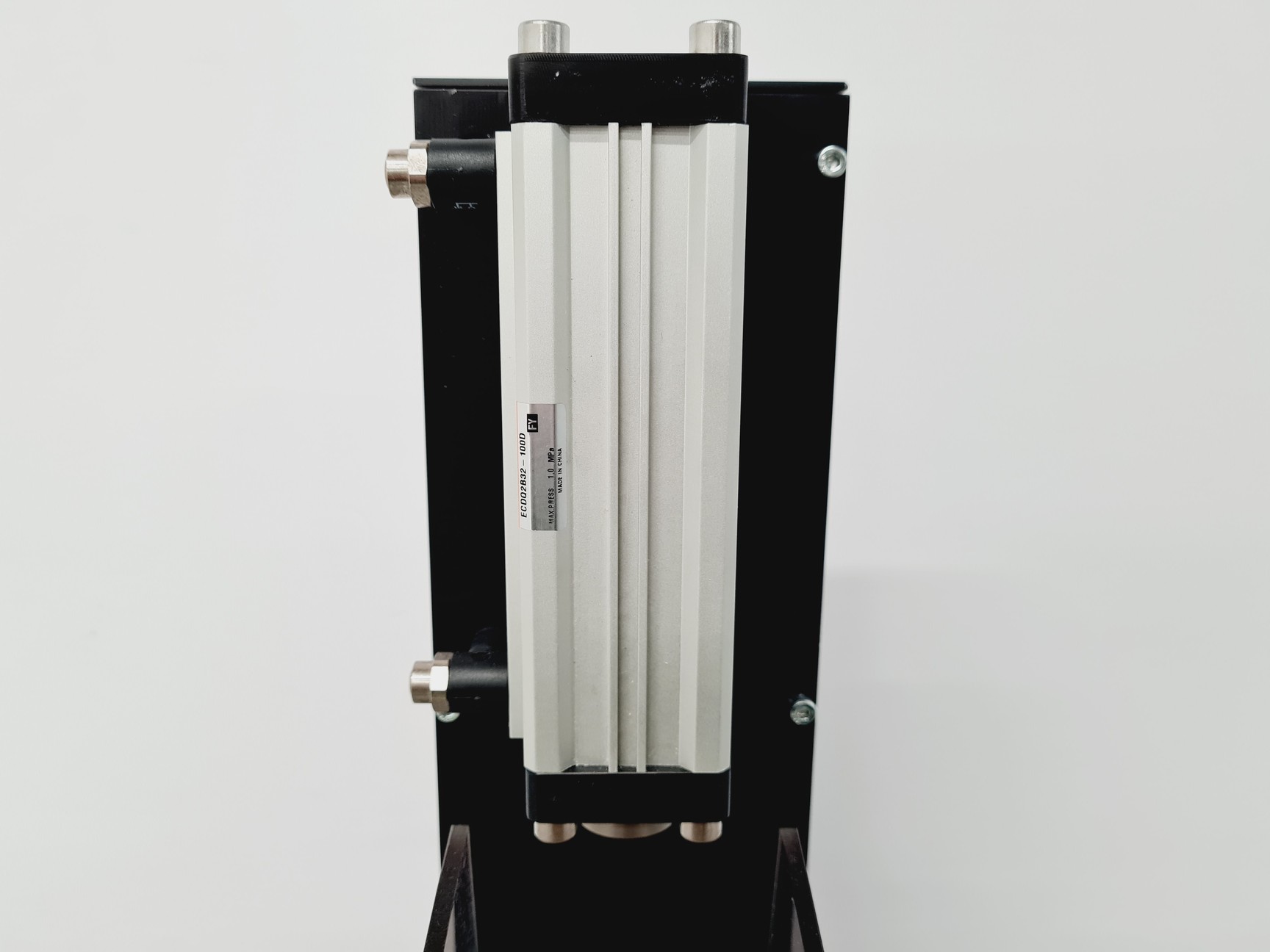 Image of Adhere Hydraulic Mixer