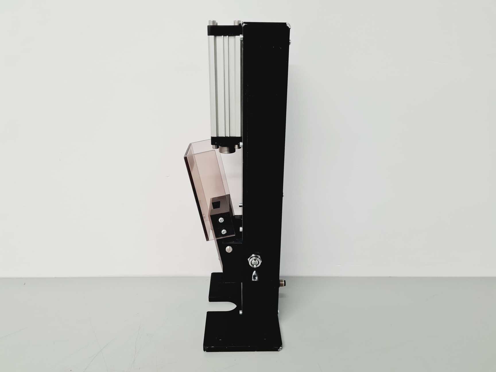 Image of Adhere Hydraulic Mixer