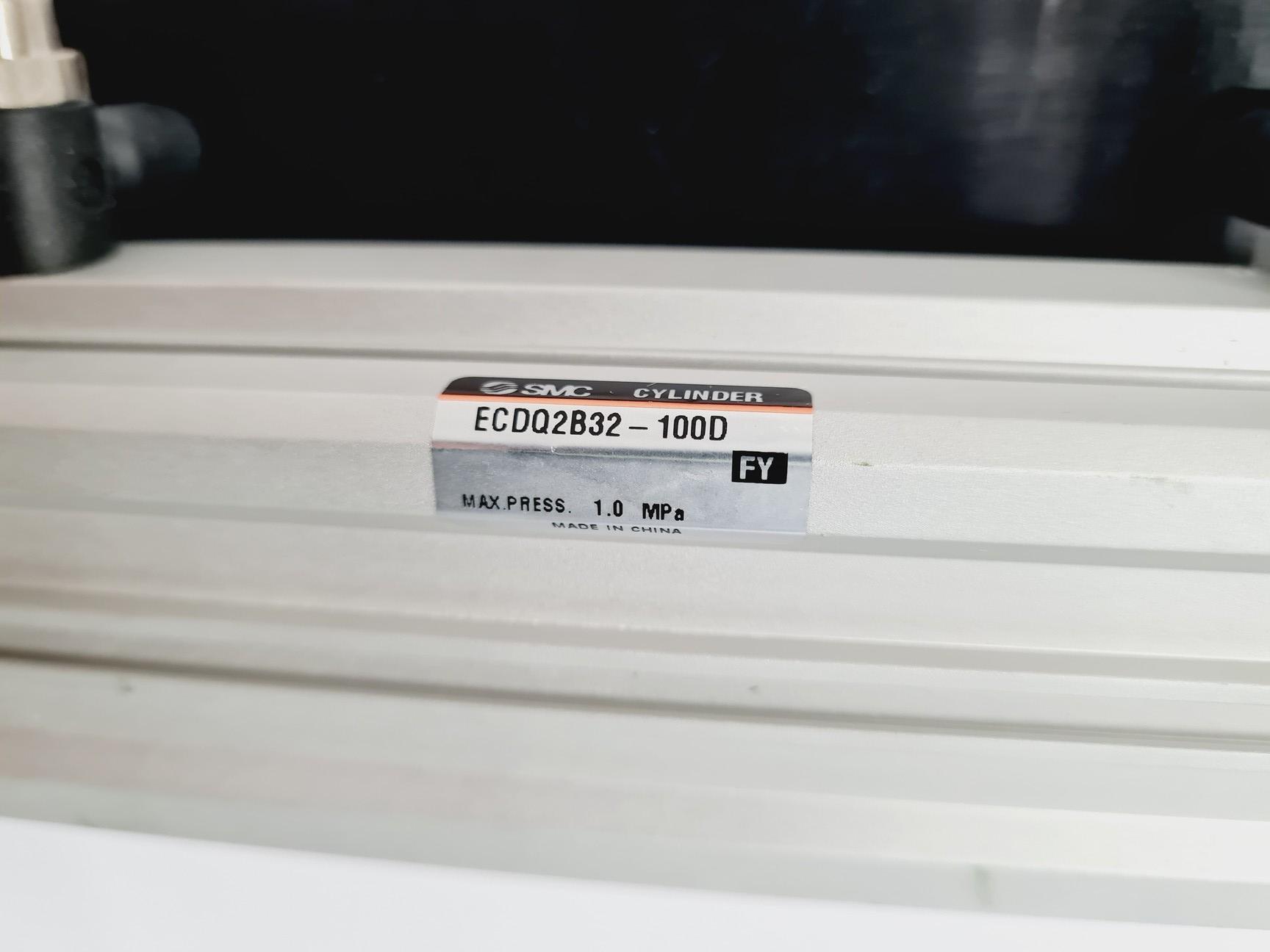 Image of Adhere Hydraulic Mixer