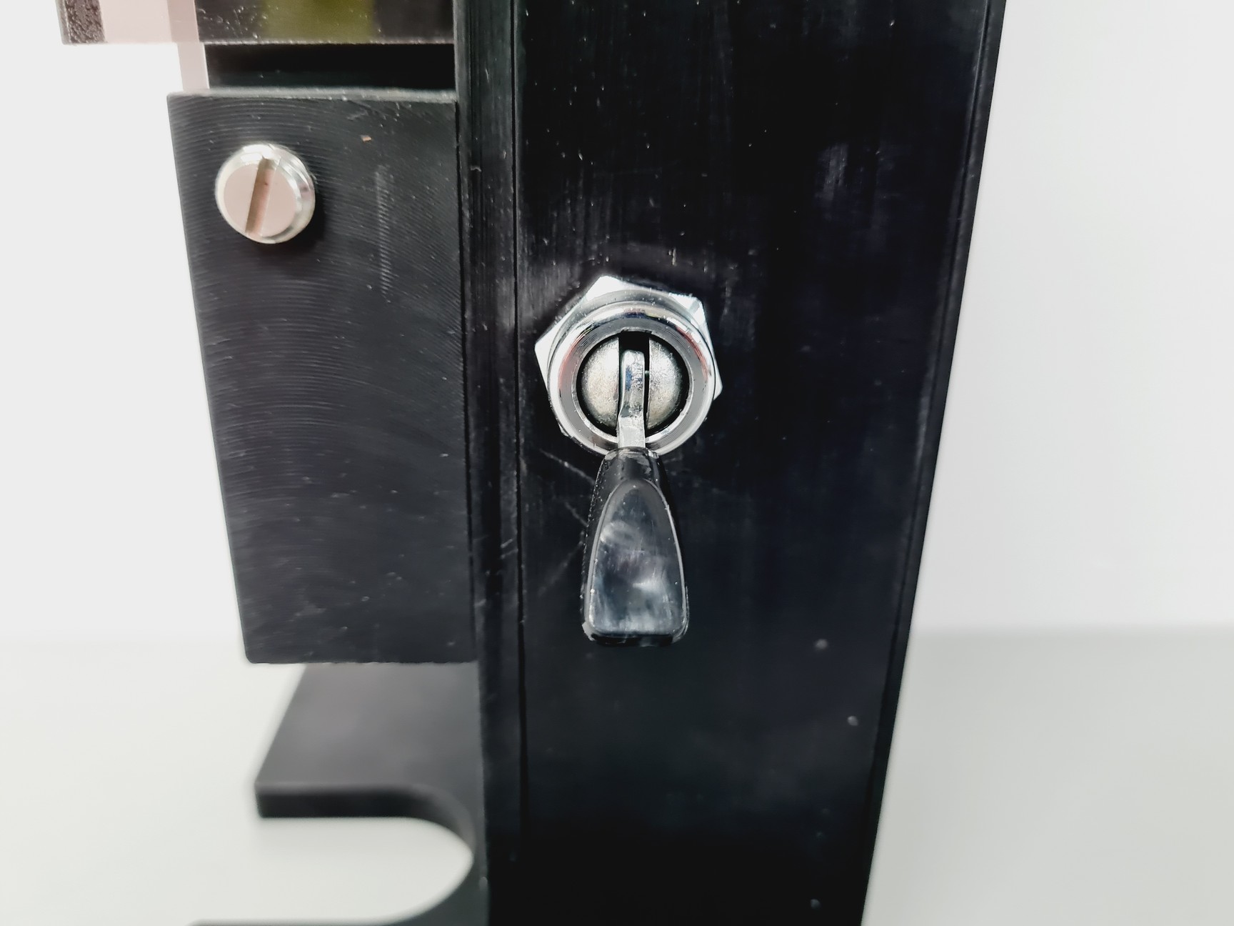 Image of Adhere Hydraulic Mixer