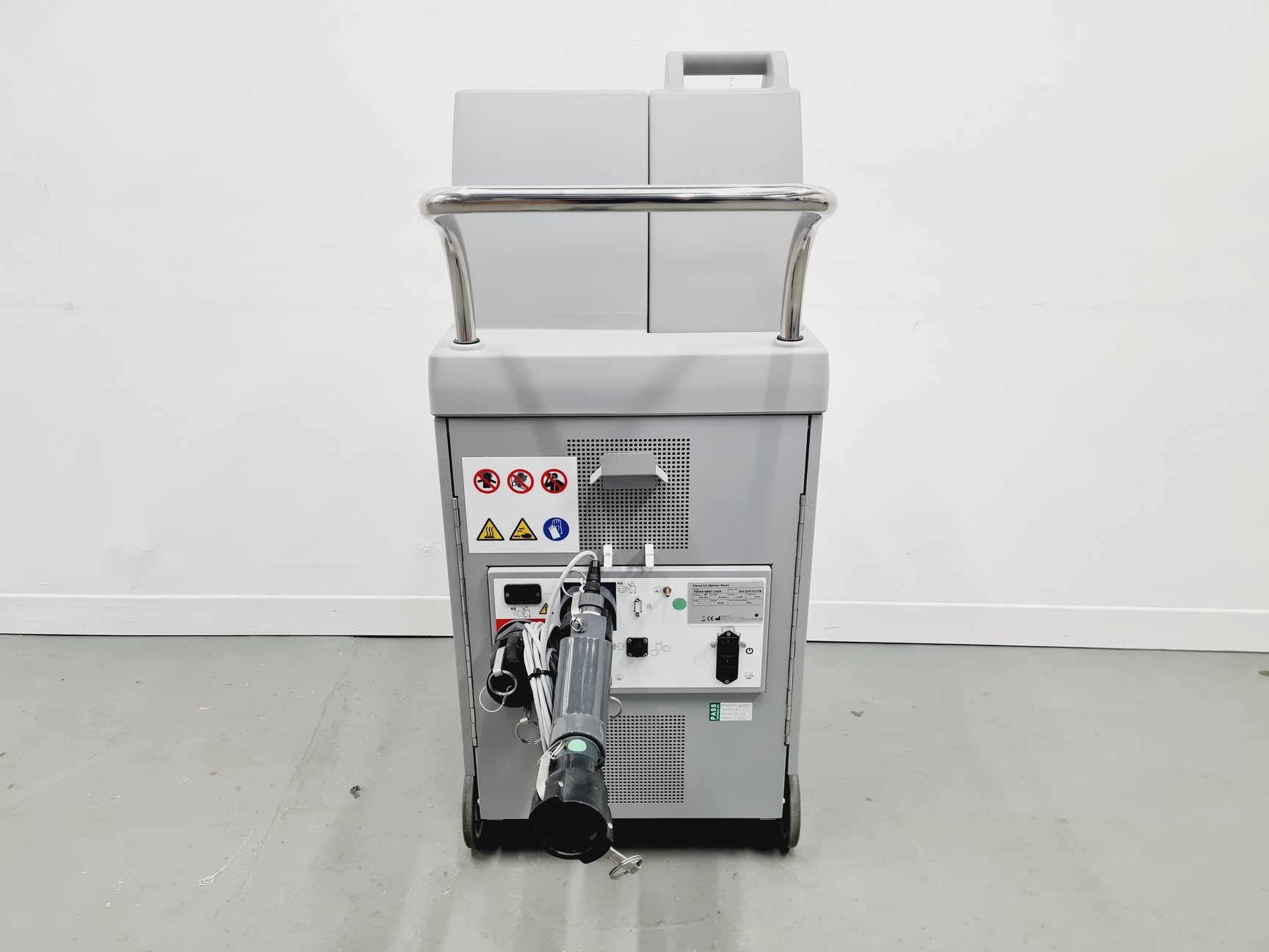 Image of BIOQUELL Clarus L2 Vaporised Hydrogen Peroxide Mobile Sterilising Unit