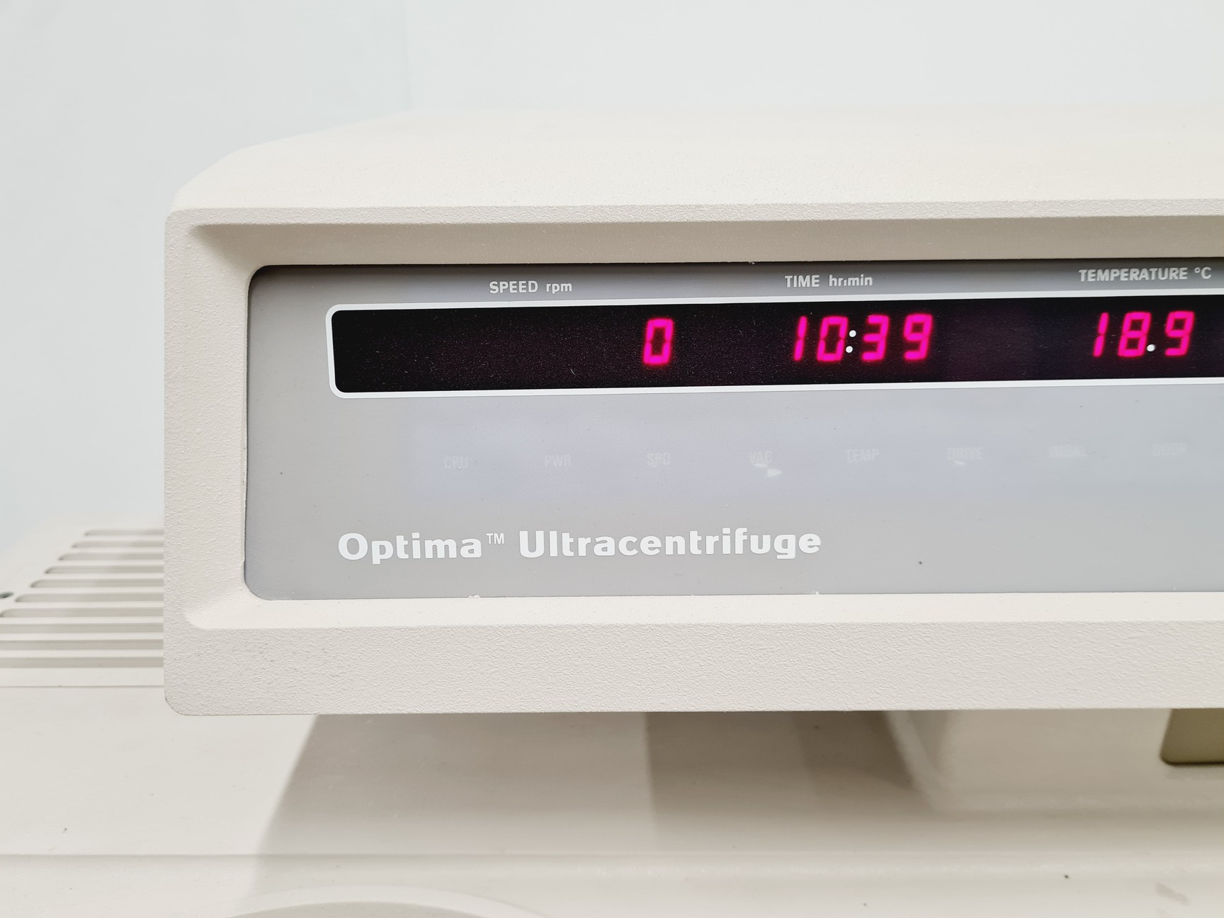 Image of Beckman Coulter Optima Max Ultracentrifuge