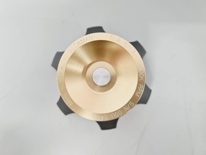 Thumbnail image of Beckman Coulter Optima Max Ultracentrifuge