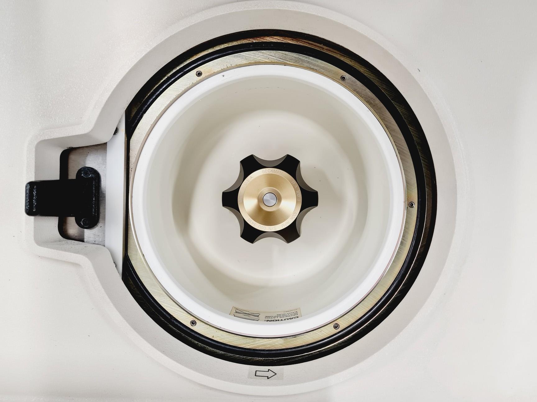 Image of Beckman Coulter Optima Max Ultracentrifuge