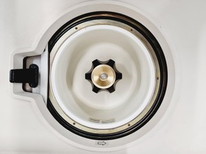 Thumbnail image of Beckman Coulter Optima Max Ultracentrifuge