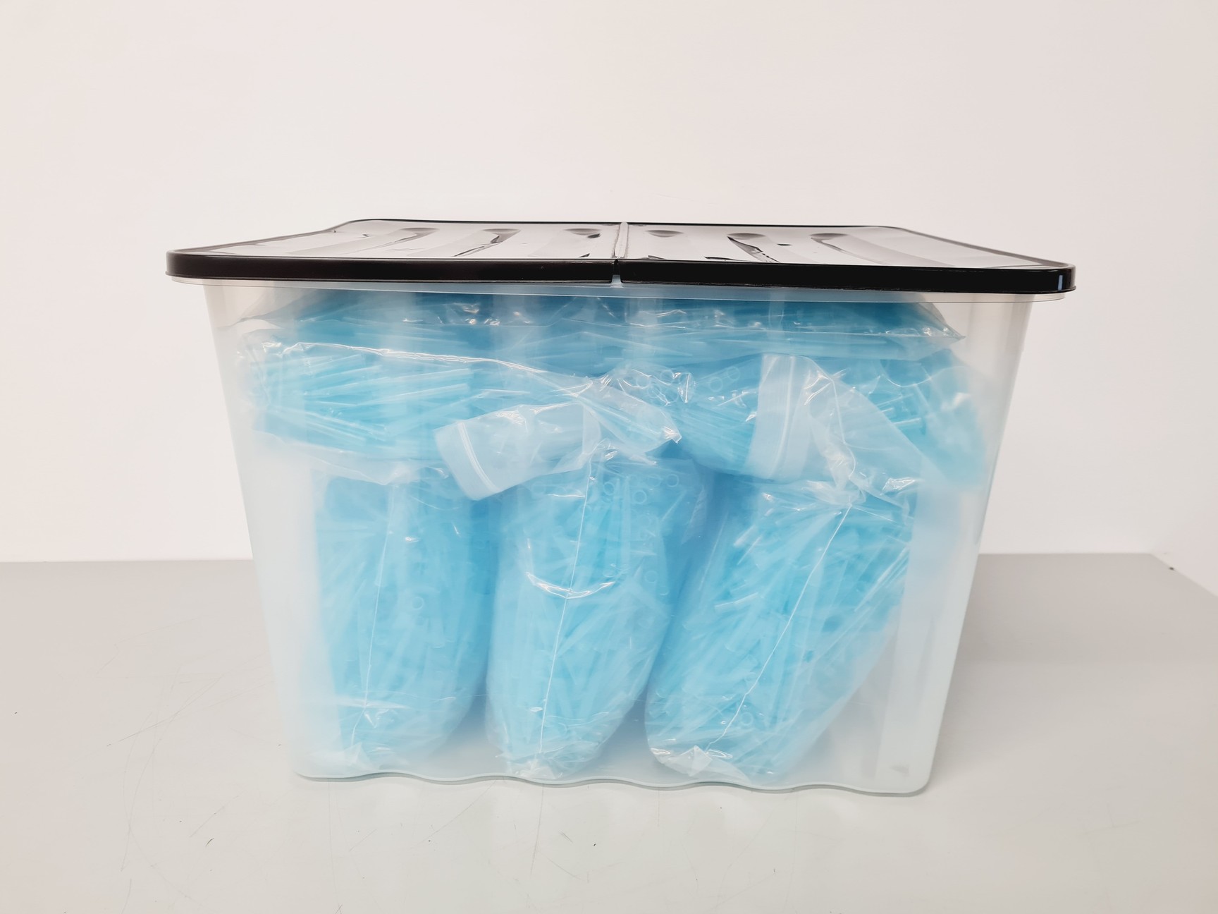 Image of 7 x Sorenson Multi Pipette Tips 100-1000 μl Blue 1000 Tips Per Bag