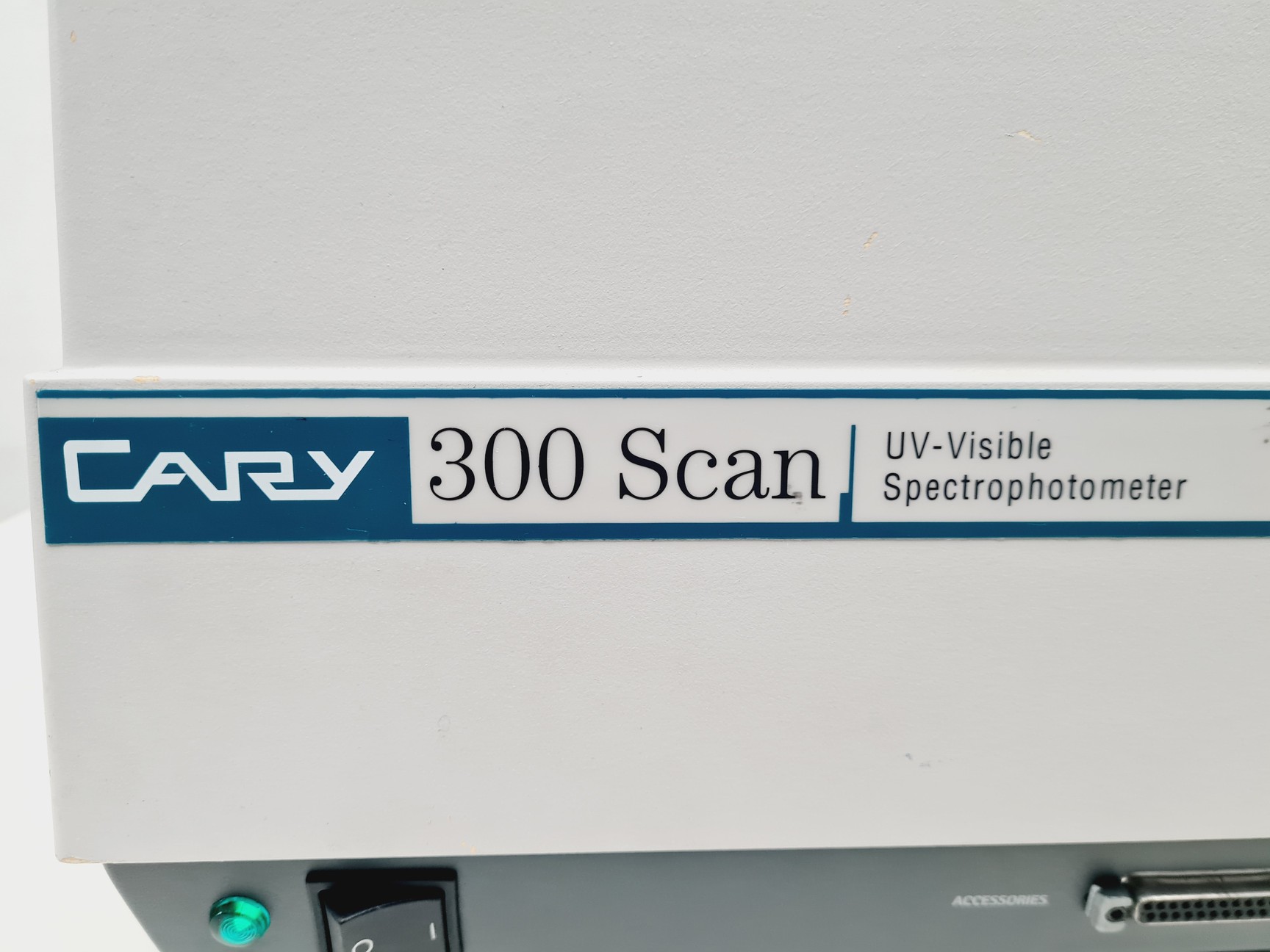 Image of Varian Cary 300 Scan UV-Visible Spectrophotometer Lab