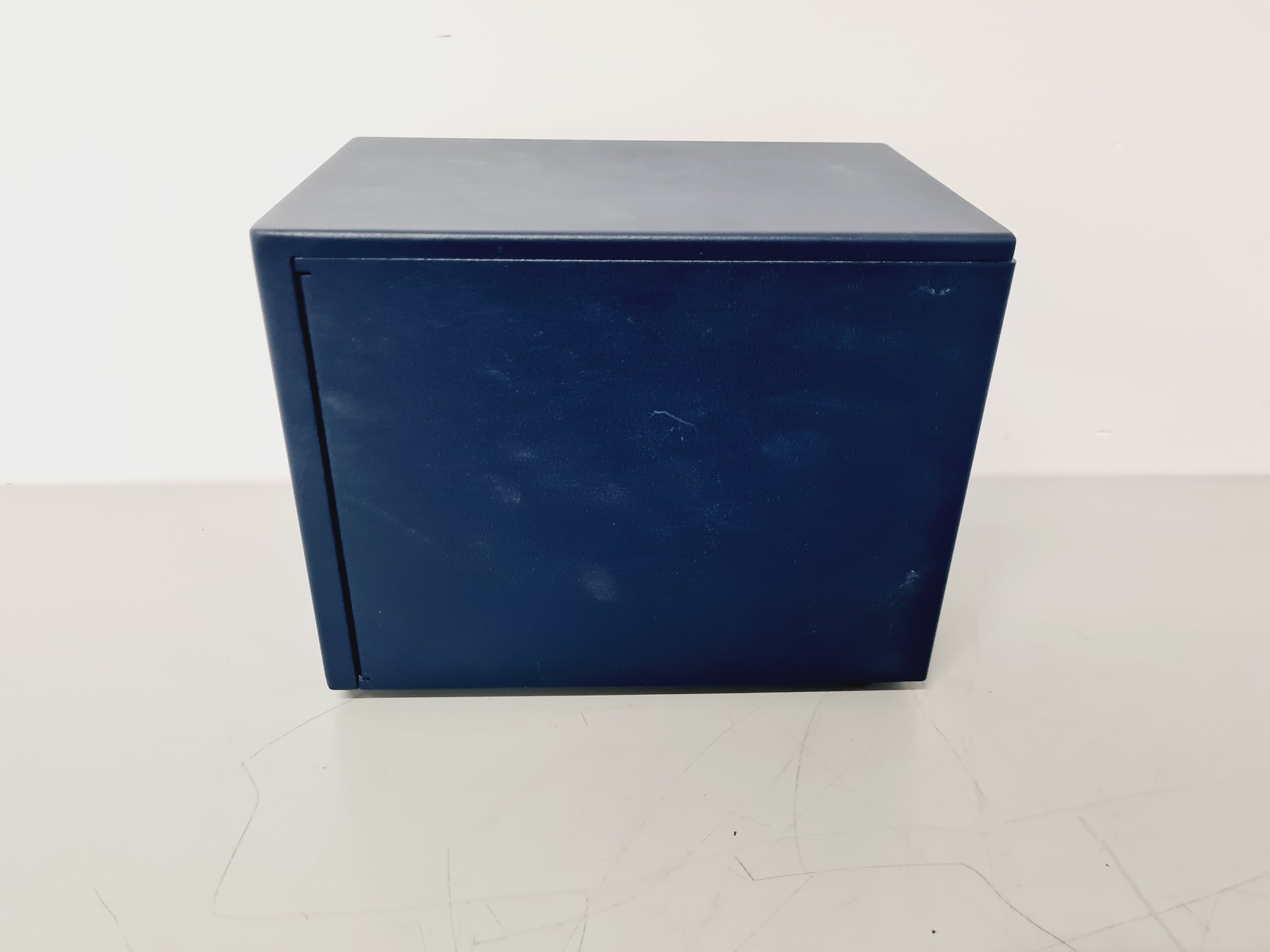 Image of Beckman Coulter Biomek 4000 Automated Laboratory Workstation