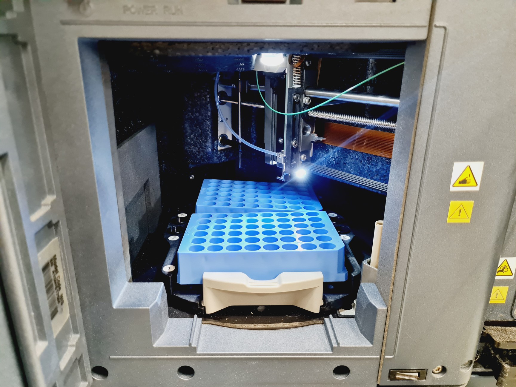 Image of Waters Nano Acquity Ultra Performance LC HPLC System with Trolley Stand