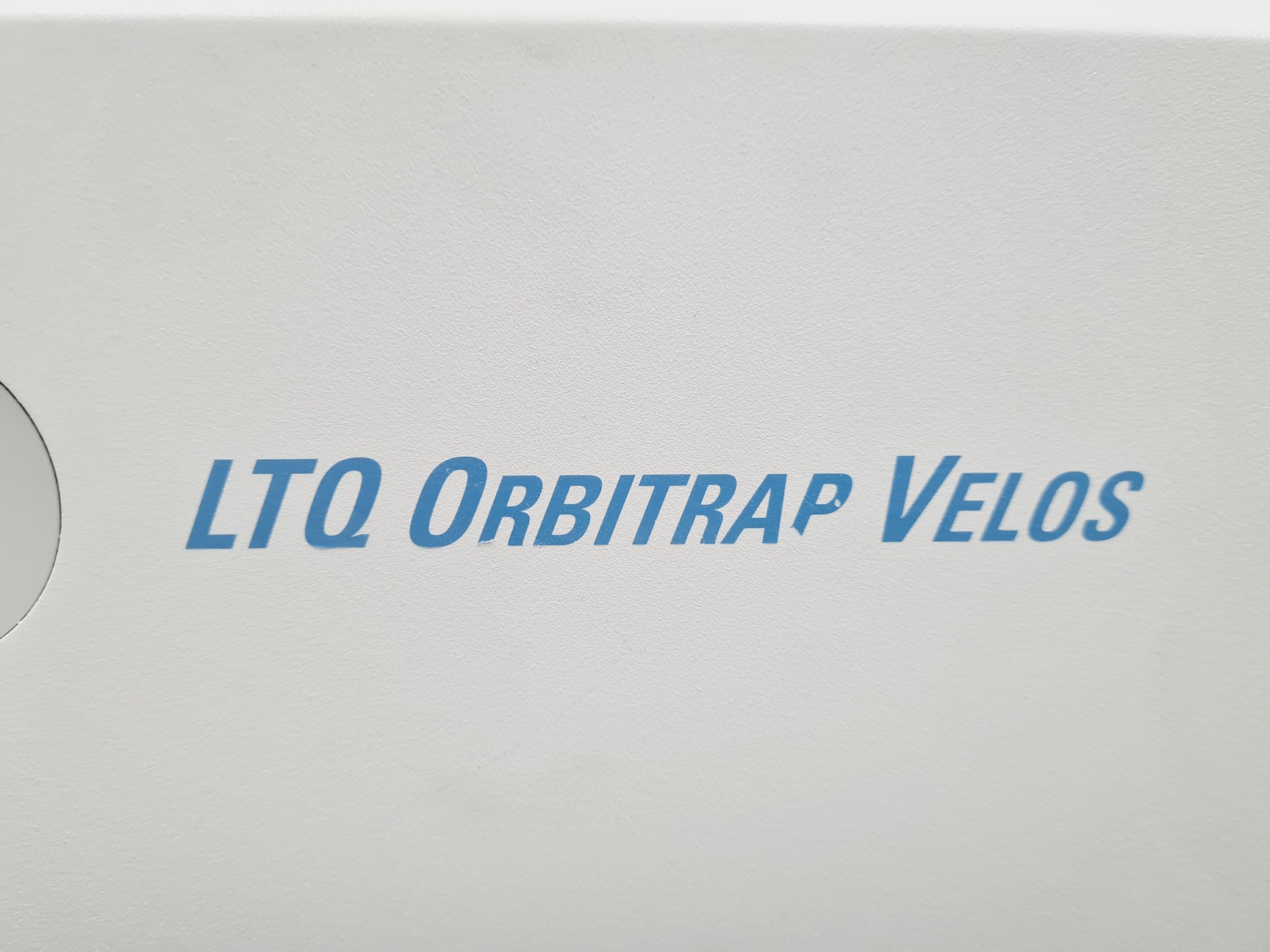 Image of Thermo LTQ Orbitrap Velos mass spectrometer with ThermoFlex900