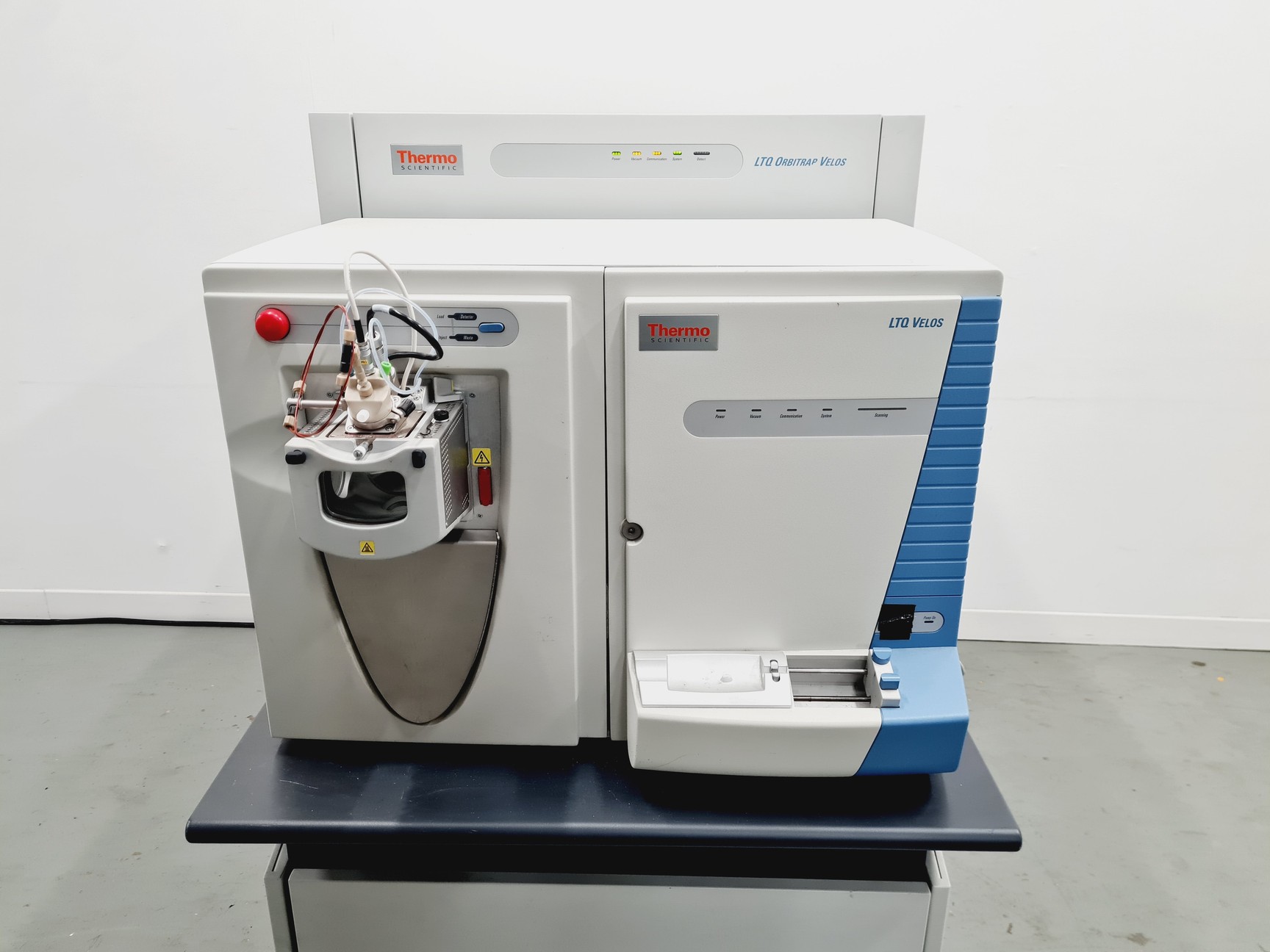Image of Thermo LTQ Orbitrap Velos mass spectrometer with ThermoFlex900