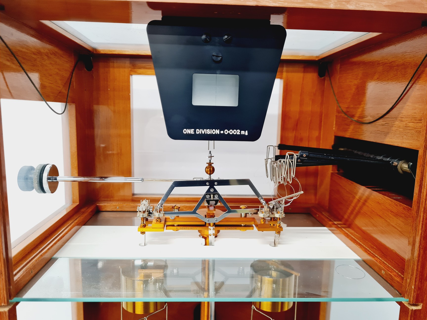 Image of Oertling 147 Antique Microbalance