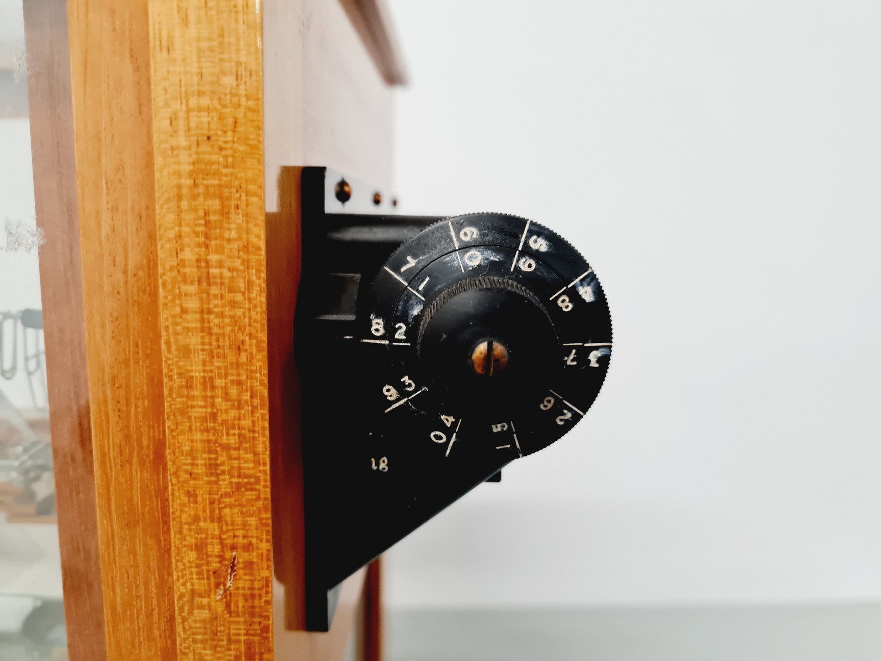 Image of Oertling 147 Antique Microbalance