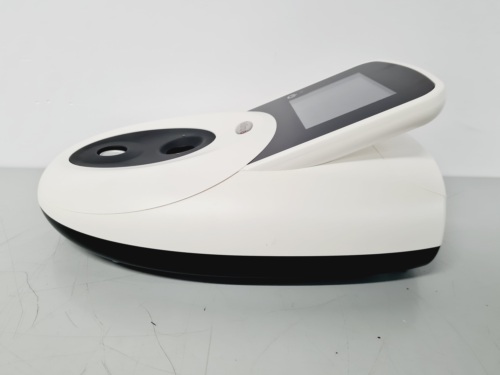 Image of BioDrop Touch Duo Micro-Volume UV/Vis spectrophotometer