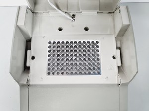 Thumbnail image of Applied Biosystems 2720 Thermal cycler