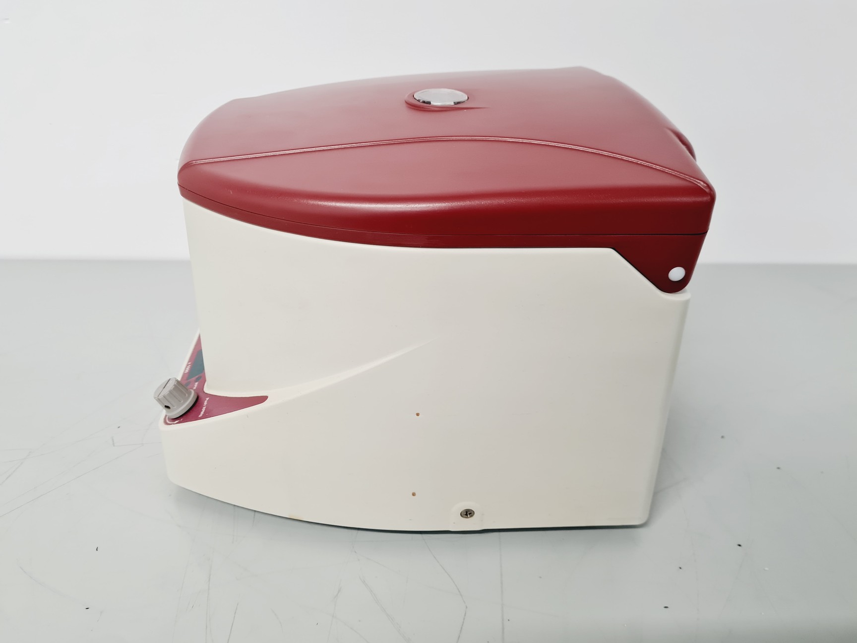 Image of Progen Scientific GenFuge 24D Digital Microcentrifuge