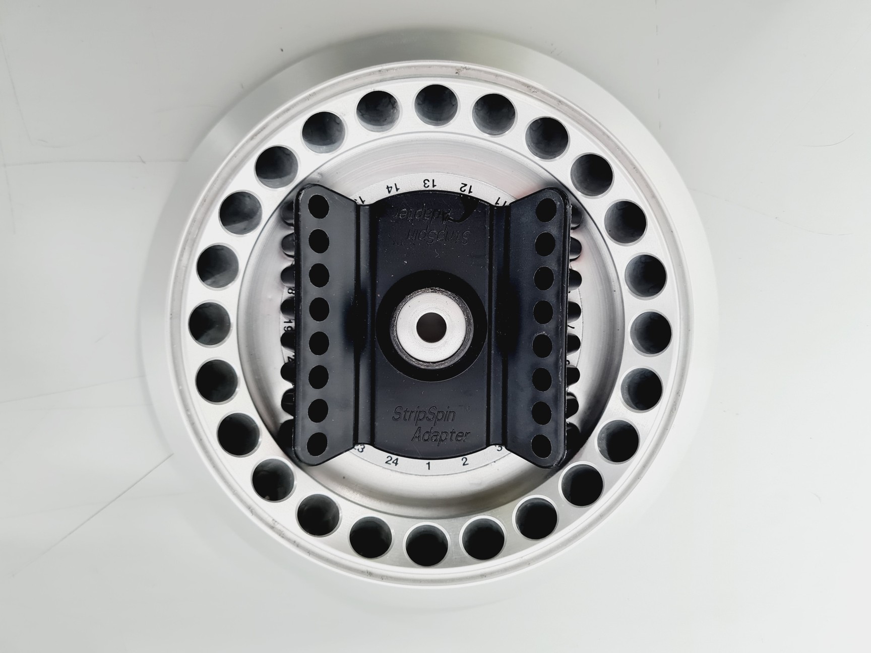 Image of Progen Scientific GenFuge 24D Digital Microcentrifuge