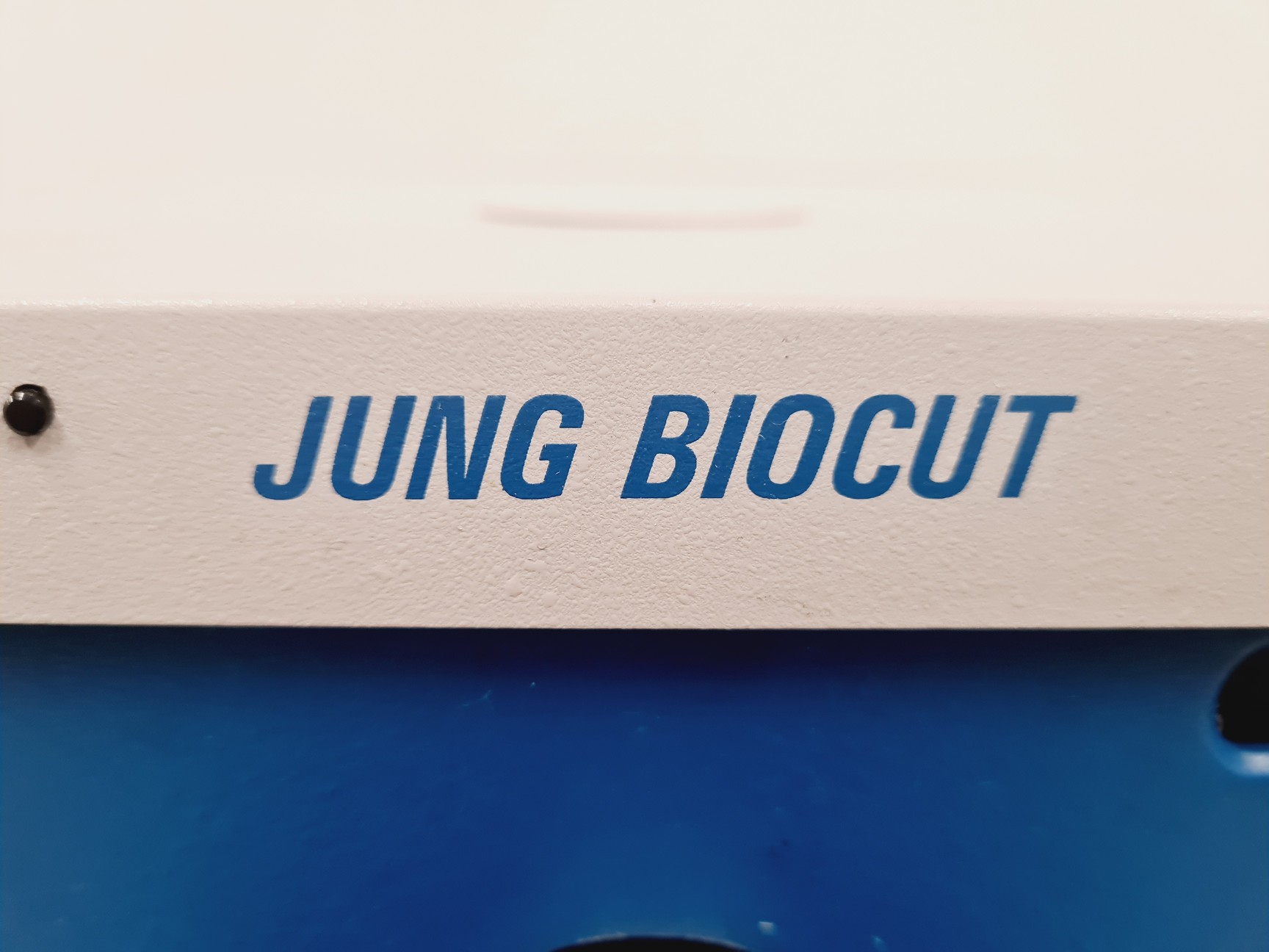 Image of Leica 2035 Jung Biocut Microtome