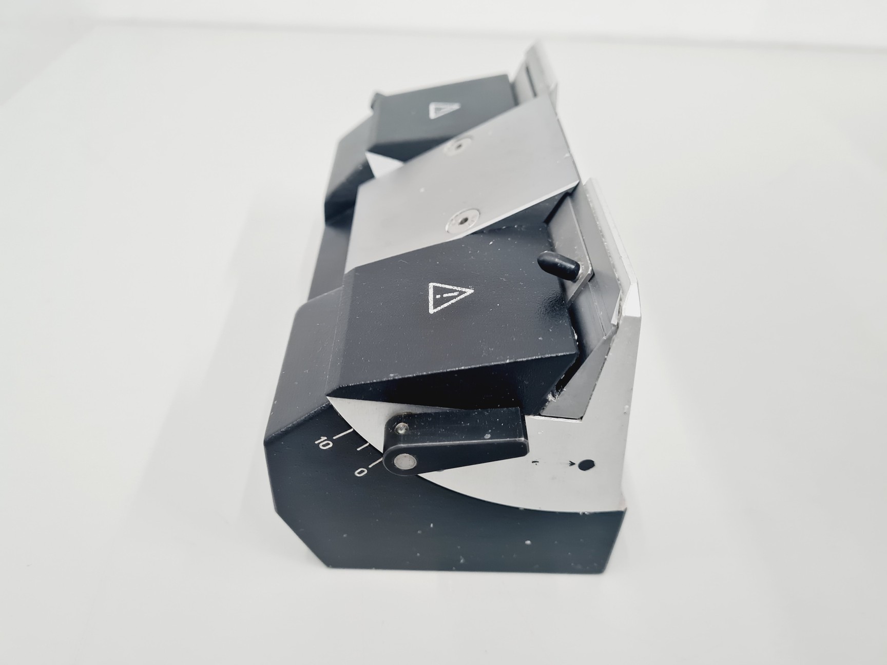 Image of Leica 2035 Jung Biocut Microtome