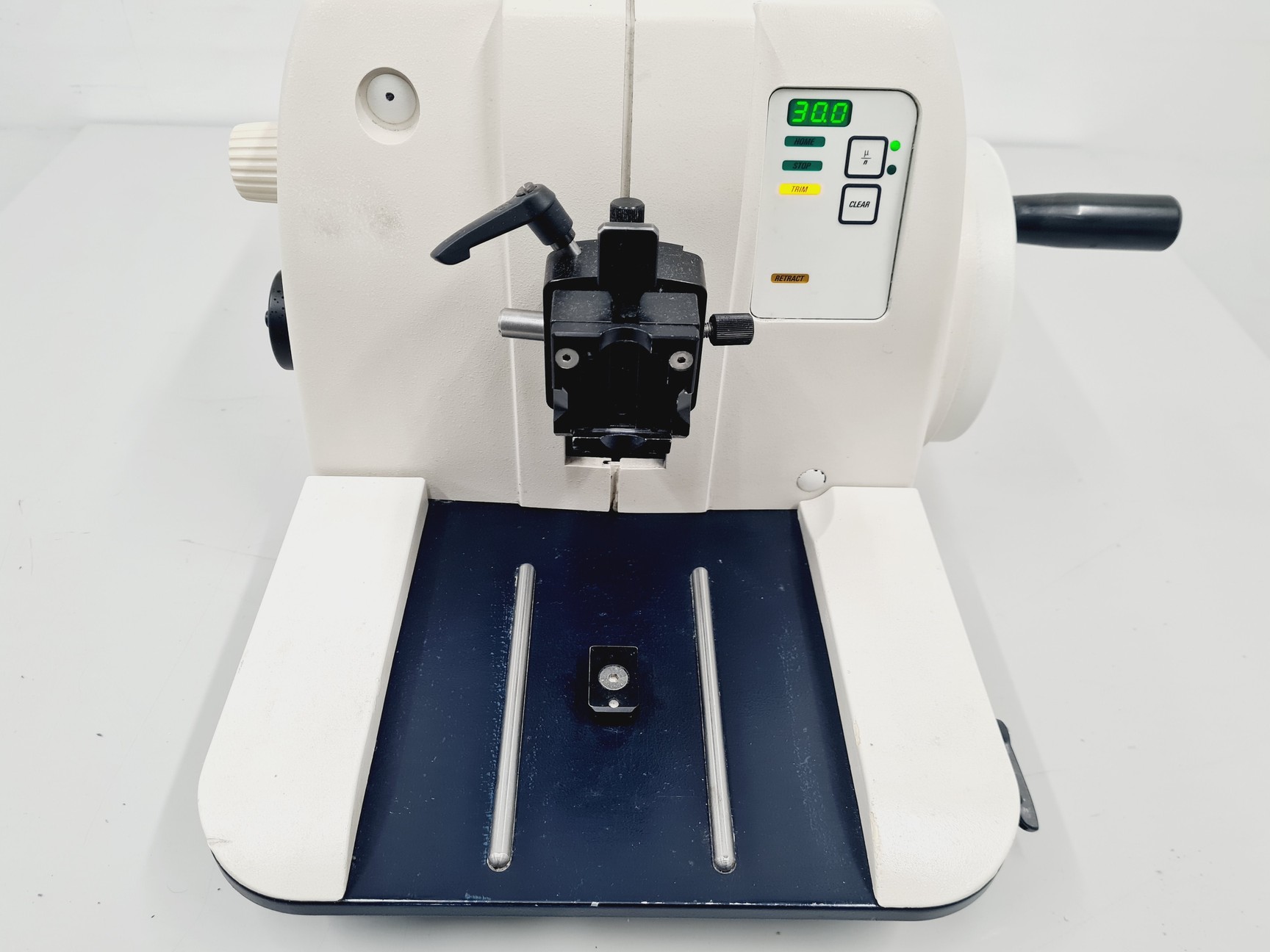 Image of Leica RM 2145 Microtome