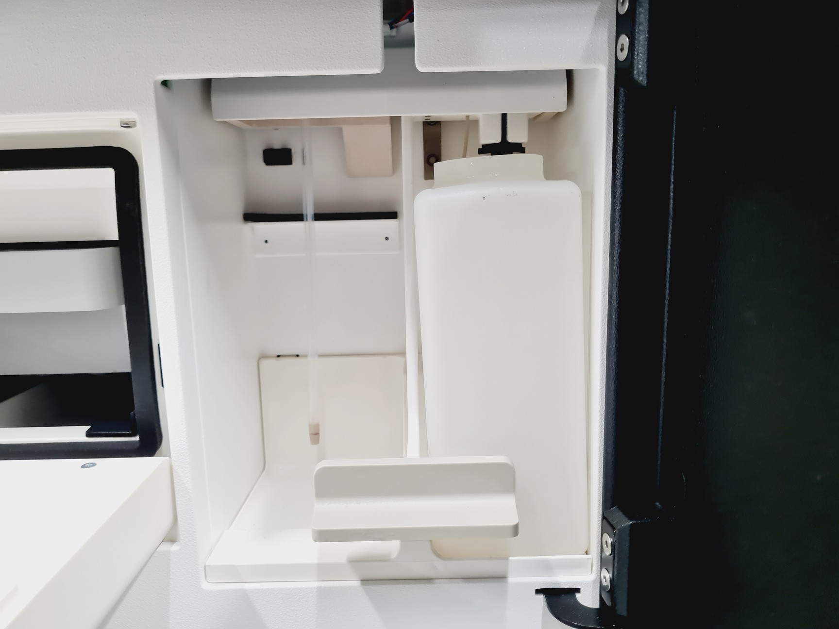 Image of illumina MiSeq DNA Sequencer
