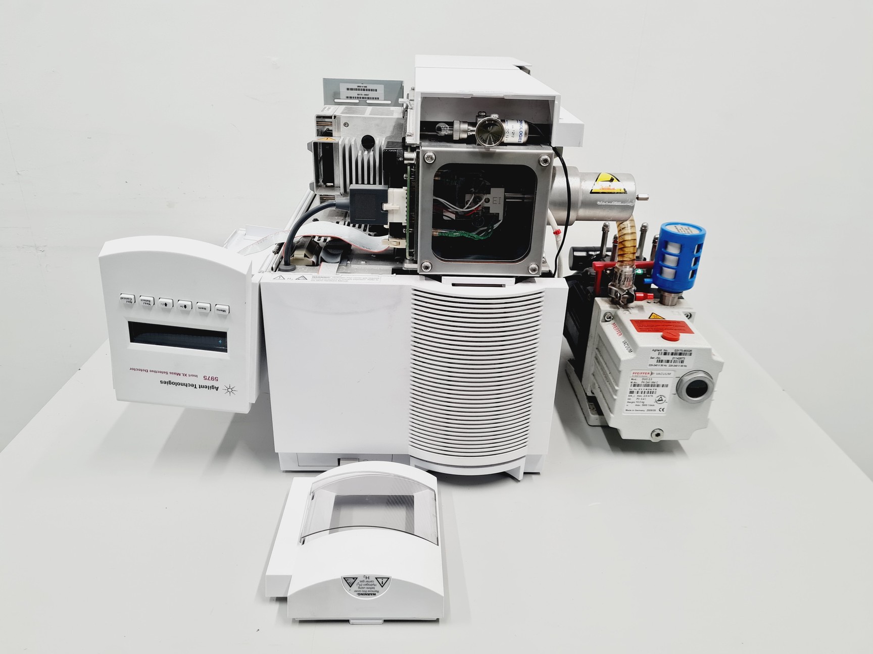 Agilent 5975 Inert XL Mass Selective Detector GC-MS Chromatography Lab