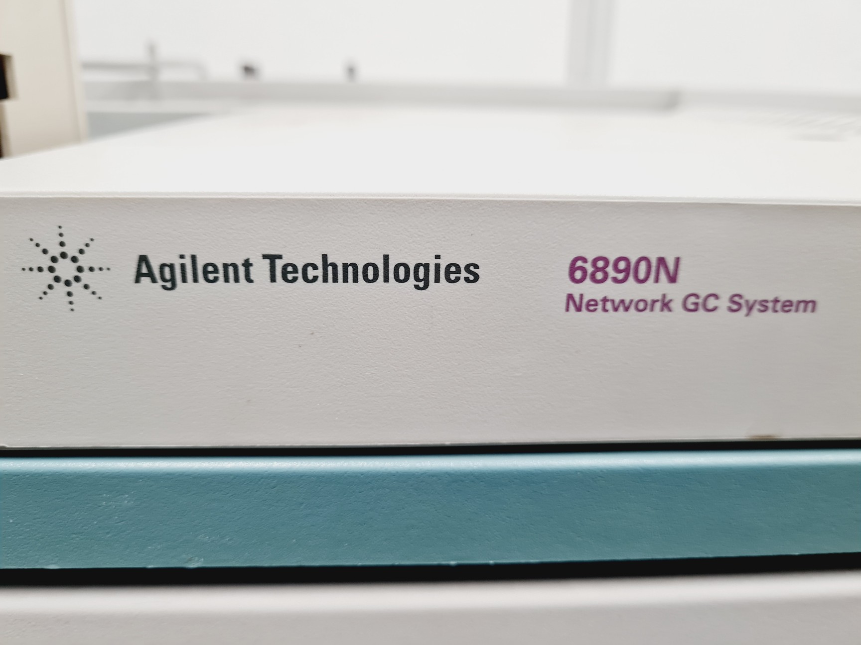Image of Agilent Technologies 6890N Network GC System with 7683 Series Injector