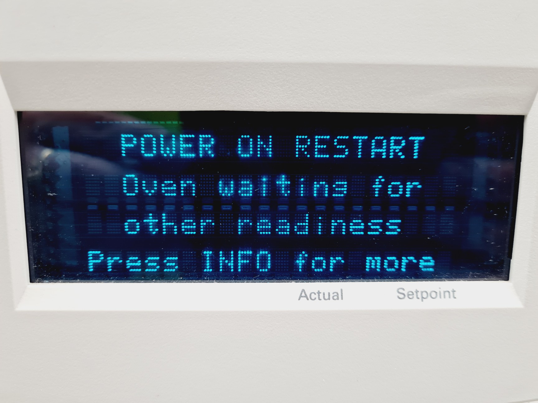 Image of Agilent Technologies 6890N Network GC System with 7683 Series Injector