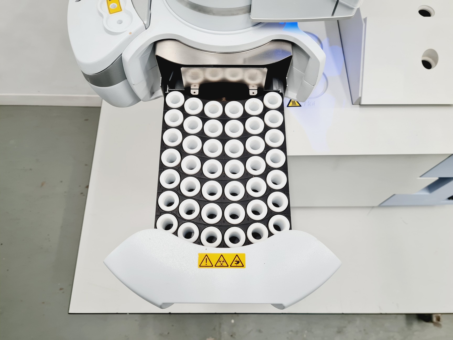 Image of Perkin Elmer GC AutoSystem XL GC with HTA HT2000H Headspace Autosampler